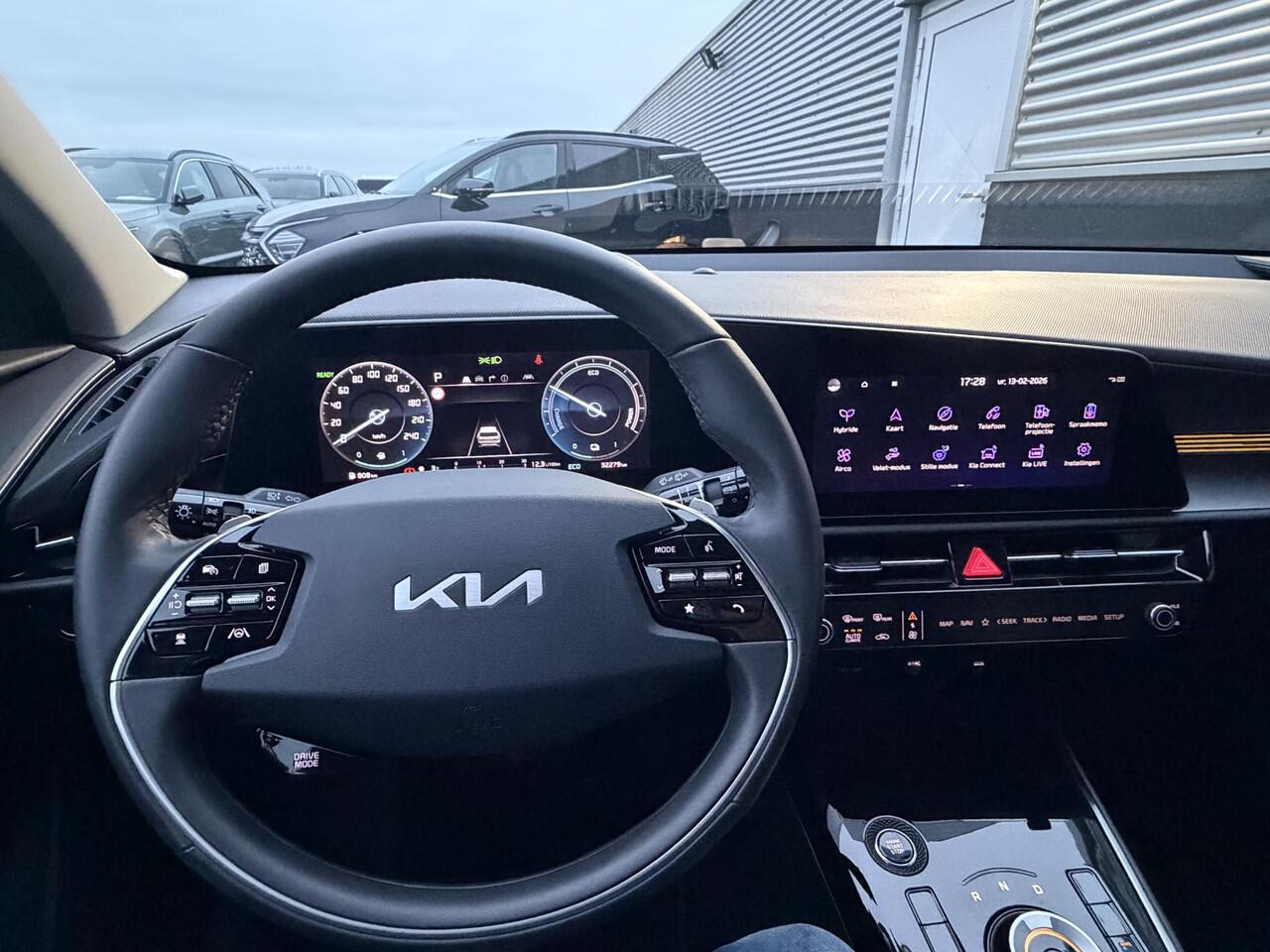 KIA Niro 1.6 GDi Hybrid DynamicLine 1e eign. NL-auto, Navigatie, Parkeersensoren, Achteruitrijcamera, Adaptieve cruise control, BTW-auto