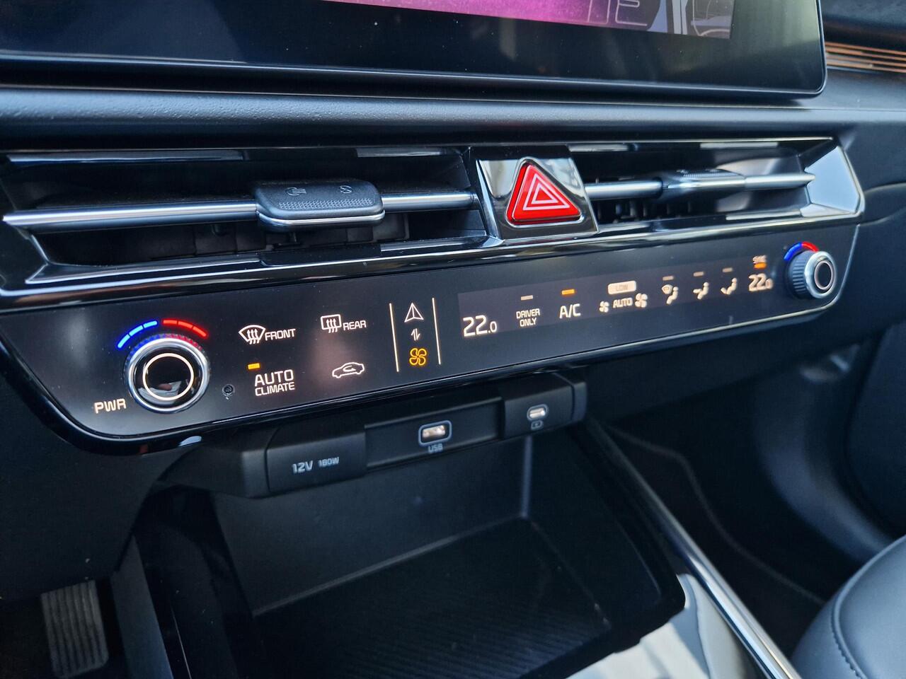 KIA Niro 1.6 GDi PHEV DynamicLine Automaat | Camera | Cruise | Sensoren | Apple Carplay & Android Auto | Navi |