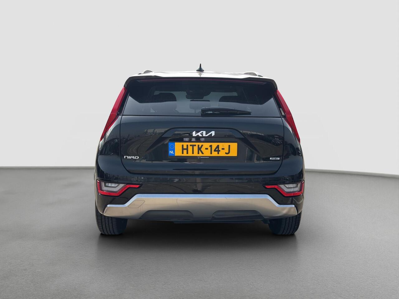 KIA Niro 1.6 GDi PHEV DynamicPlusLine Automaat | Leder | Stoel- en Stuurverwarming | Adapt. Cruise | Schuif/Kanteldak | Elektr. Achterklep |