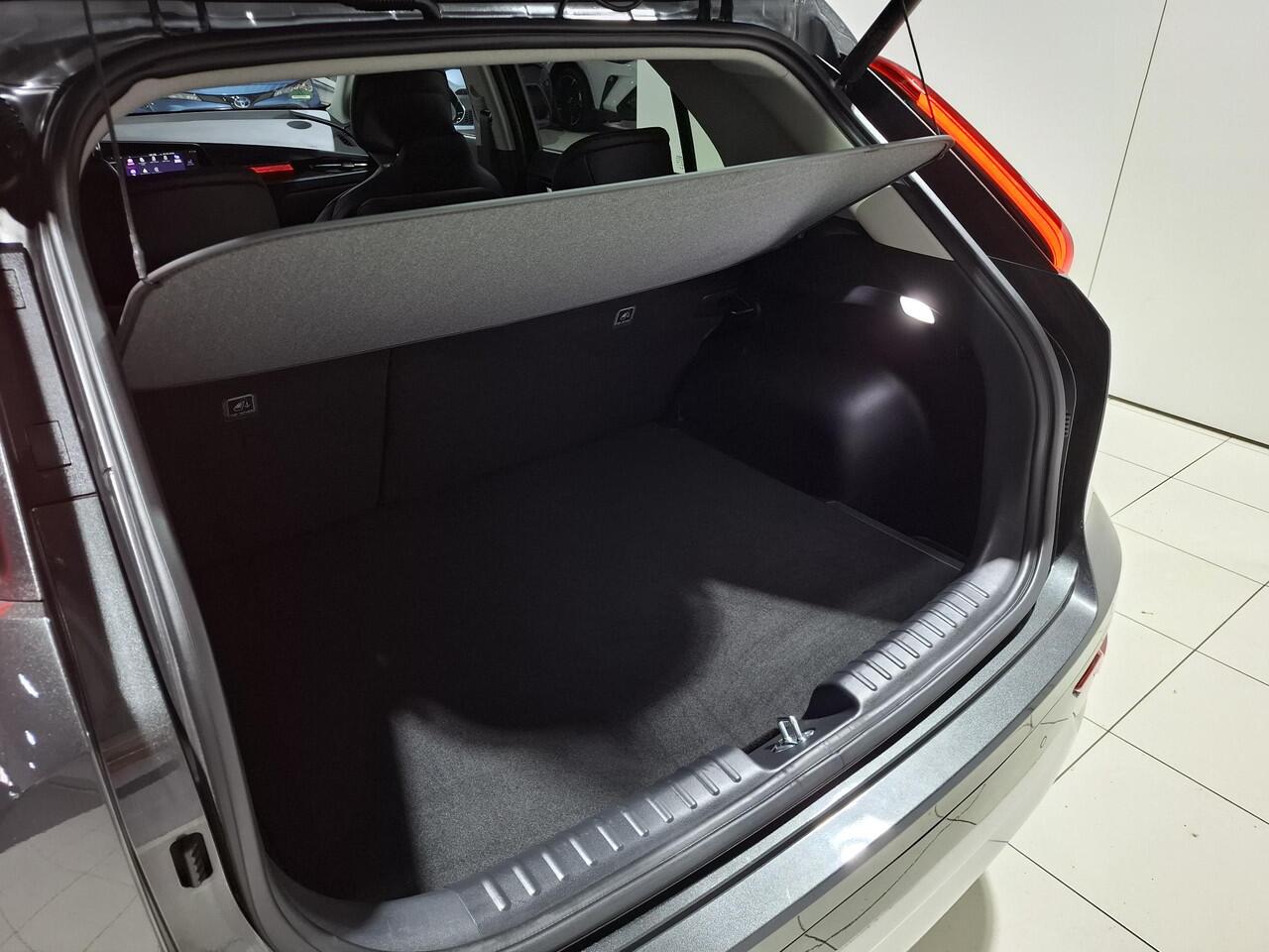 KIA Niro 1.6 GDi Hybrid DynamicPlusLine Stoel en Stuur verwarming, Apple Carplay/Android Auto, Navigatie, Camera.