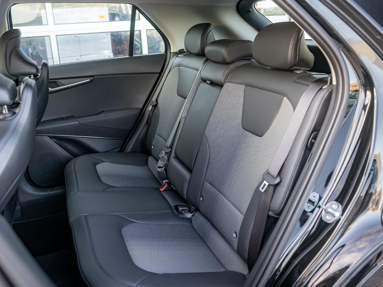 KIA Niro 1.6 GDi Hybrid DynamicLine | Direct leverbaar! | Climate | Cruise | Camera