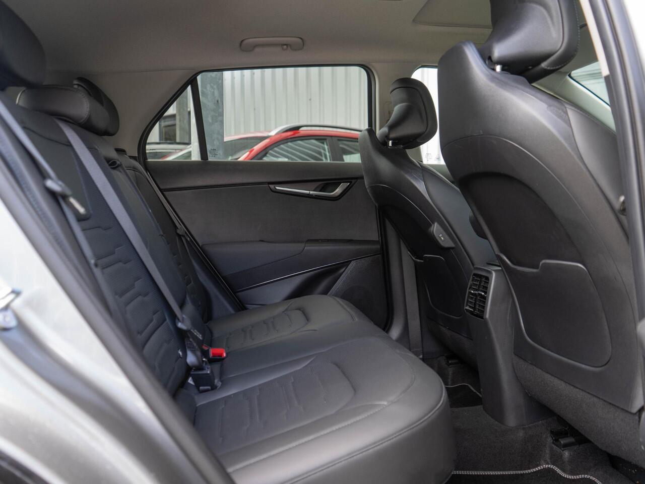 KIA Niro 1.6 GDi Hybrid DynamicPlusLine | HUD | Stoel en stuurverwarming | Schuifkanteldak