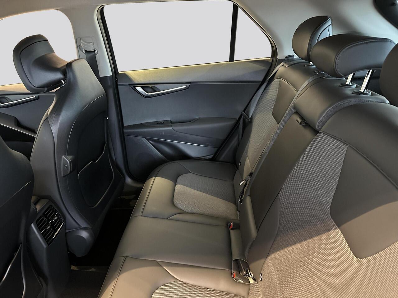 KIA Niro 1.6 GDi Hybrid DynamicLine | Adaptieve cruisecontrol | Camera | Navigatie | Keyless | Parkeersensoren |