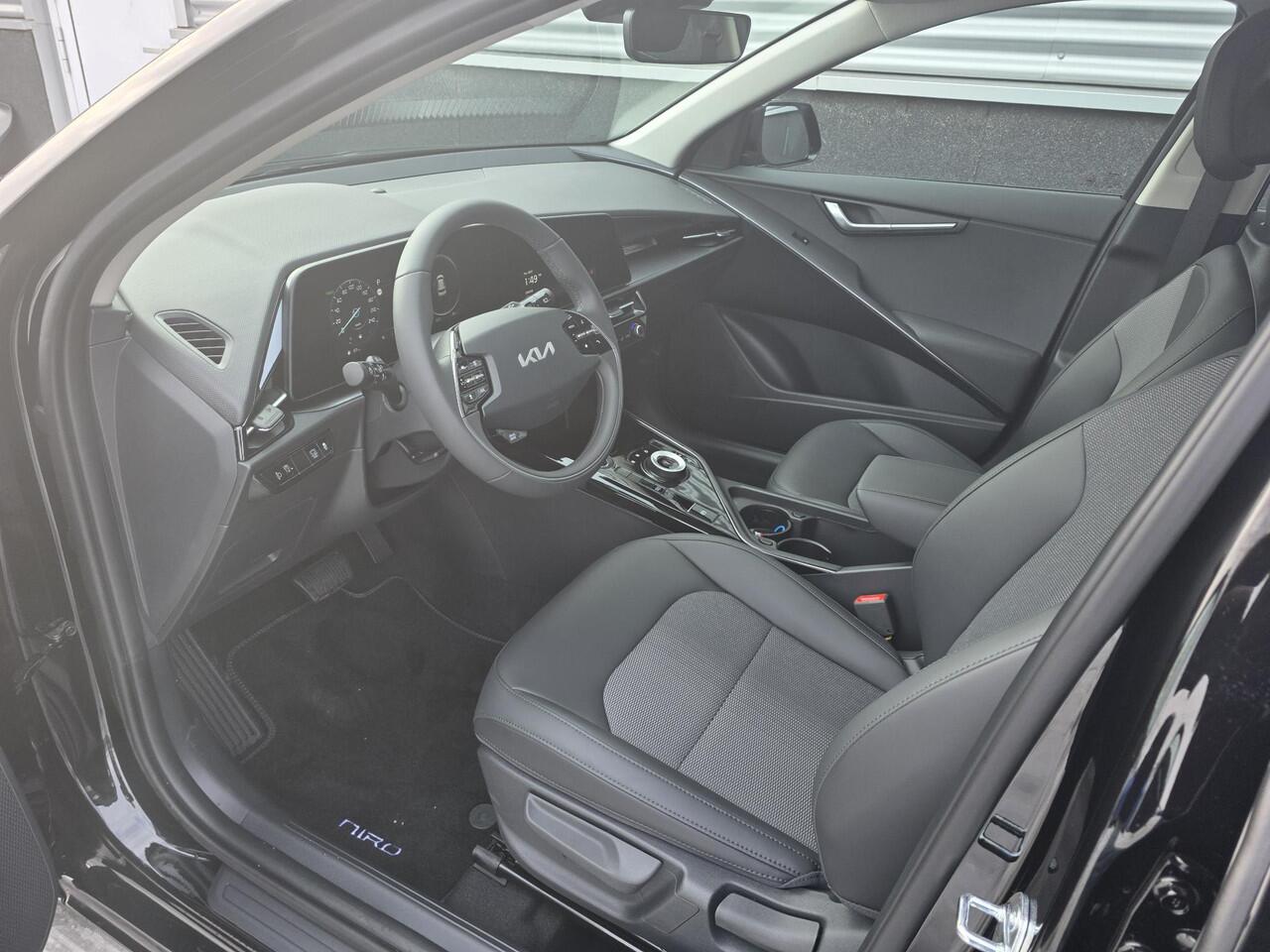 KIA Niro 1.6 GDi Hybrid DynamicLine ACTIE! Direct rijden. Uit voorraad leverbaar. Excl. bij Kooijman Tiel: 0344-611400