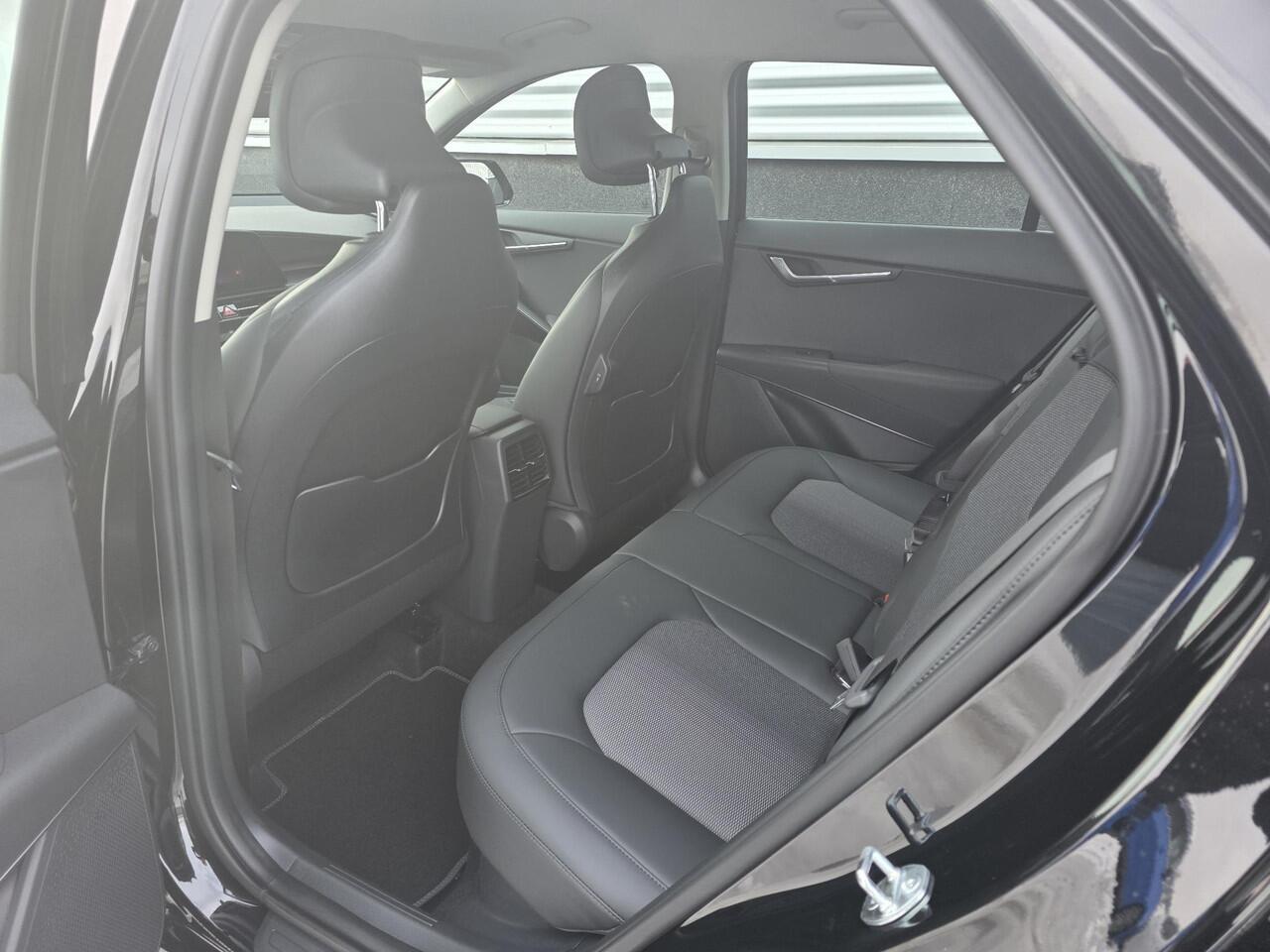 KIA Niro 1.6 GDi Hybrid DynamicLine ACTIE! Direct rijden. Uit voorraad leverbaar. Excl. bij Kooijman Tiel: 0344-611400