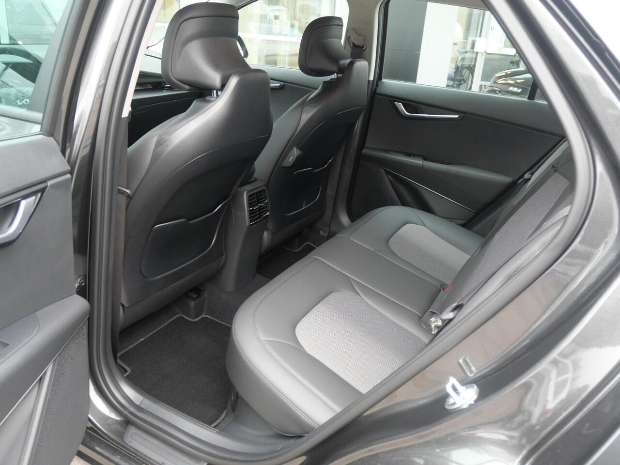 KIA Niro 1.6 GDi Hybrid DynamicLine | Adaptief | Clima | Navi | Camera | Carplay |