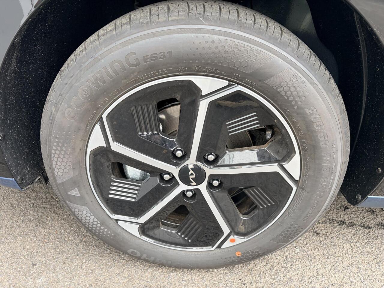 KIA Niro 1.6 GDi Hybrid DynamicLine Kleur City Scape Green direct leverbaar | Rijklaarprijs ¤. 34.790,= inclusief inruilactie!! |