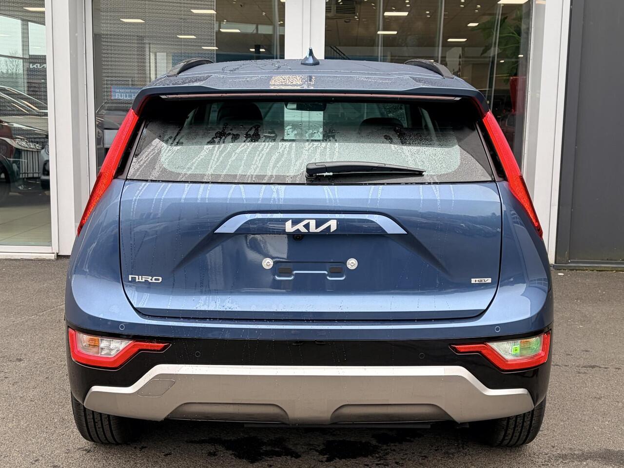 KIA Niro 1.6 GDi Hybrid DynamicLine Kleur City Scape Green direct leverbaar | Rijklaarprijs ¤. 34.790,= inclusief inruilactie!! |