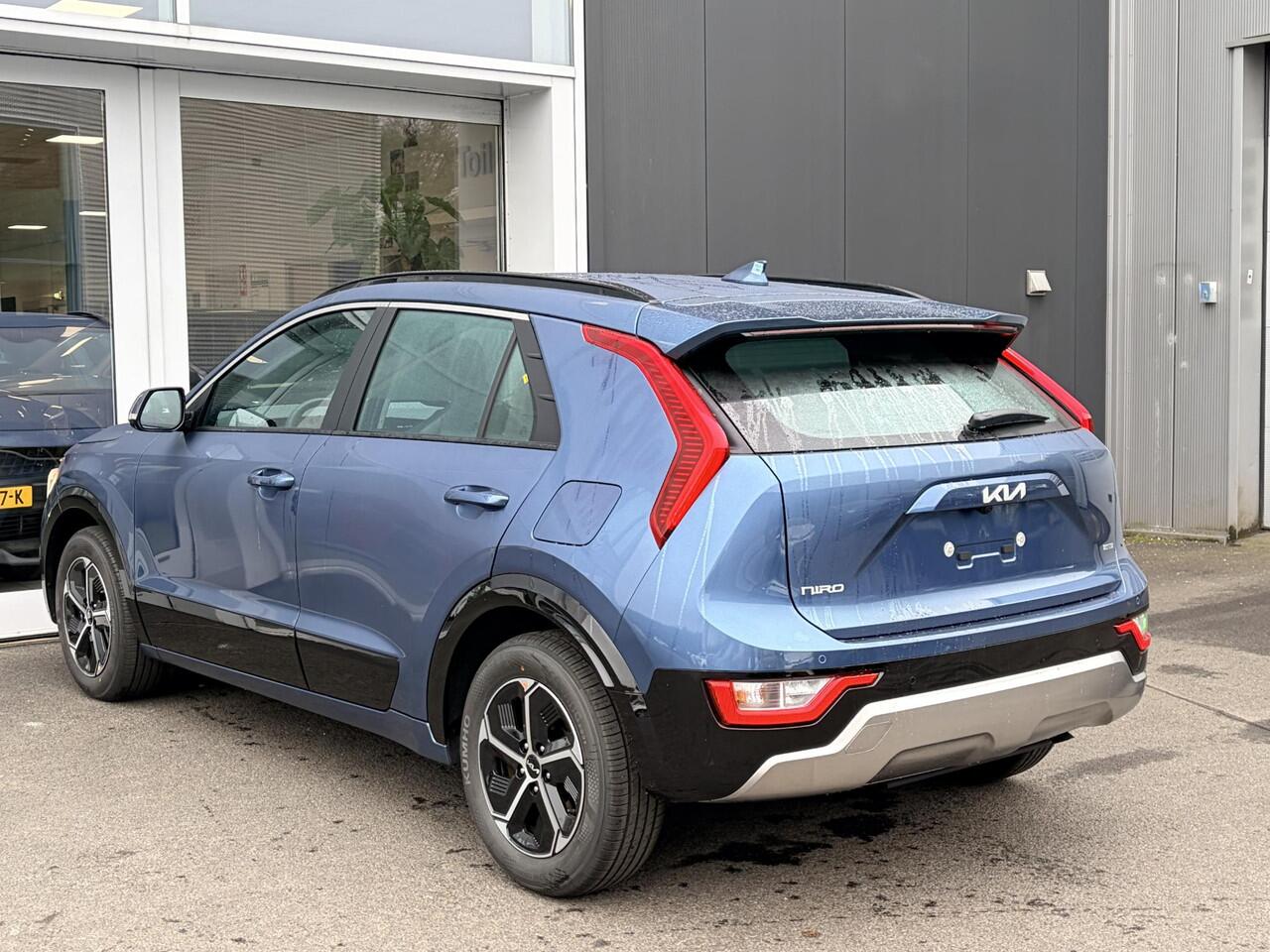 KIA Niro 1.6 GDi Hybrid DynamicLine Kleur City Scape Green direct leverbaar | Rijklaarprijs ¤. 34.790,= inclusief inruilactie!! |