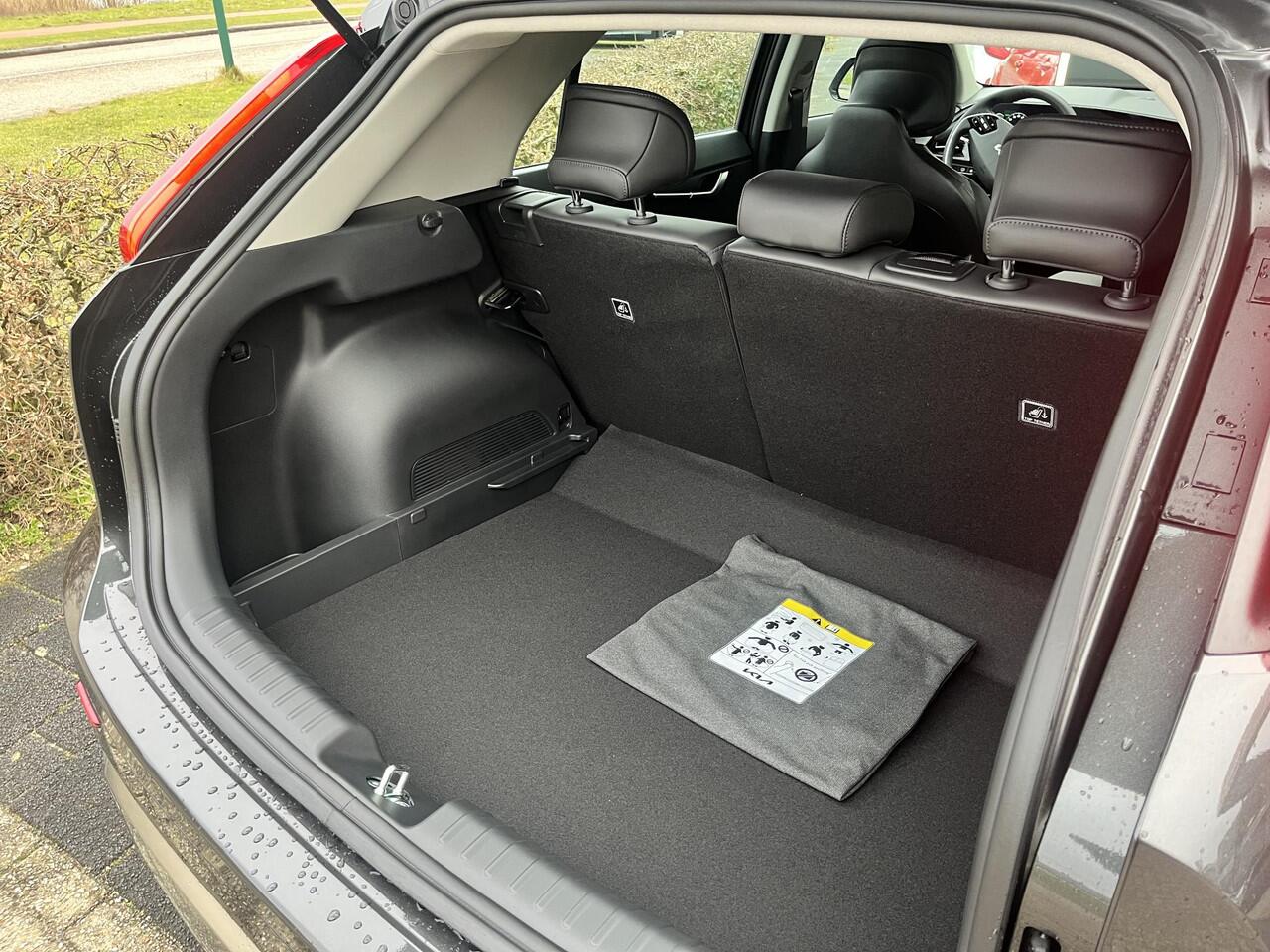 KIA Niro 1.6 GDi Hybrid DynamicLine , Direct Leverbaar!, Inclusief 3000 euro Inruilpremie!, Complete Uitvoering!, Voorraadkorting!