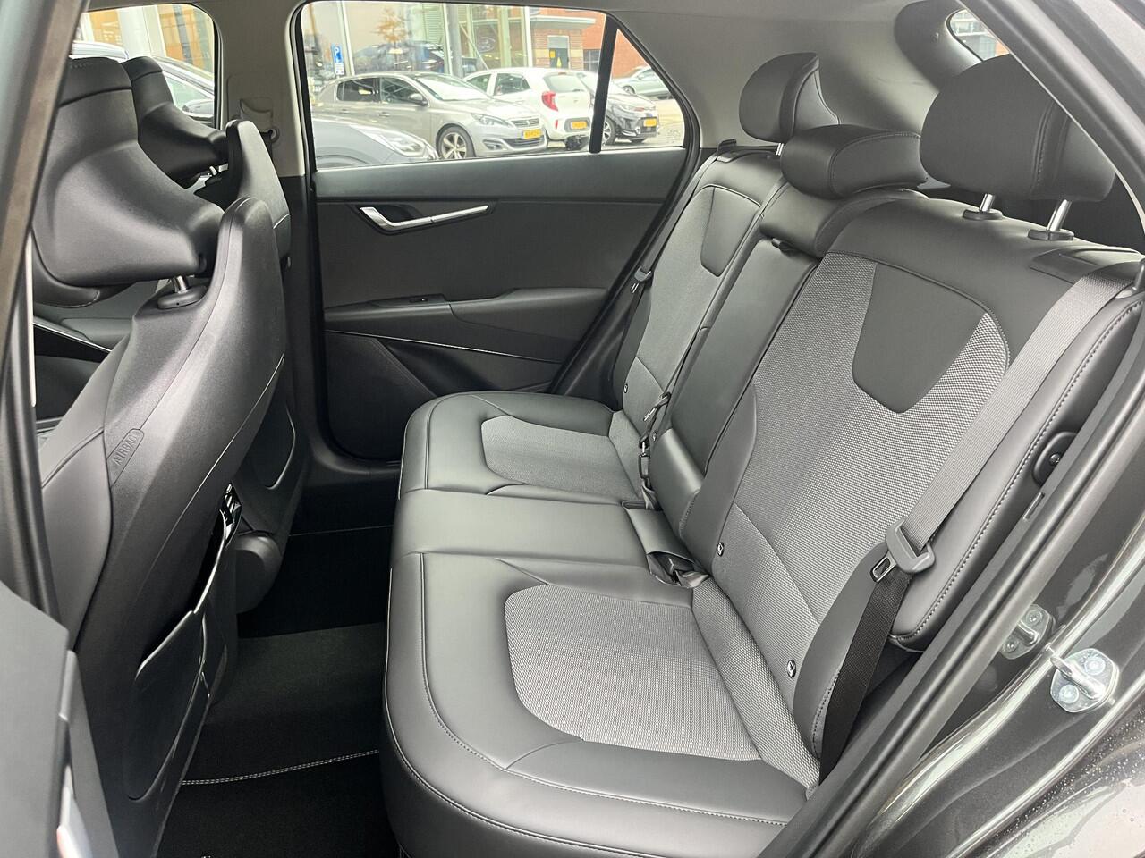 KIA Niro 1.6 GDi Hybrid DynamicLine , Direct Leverbaar!, Inclusief 3000 euro Inruilpremie!, Complete Uitvoering!, Voorraadkorting!