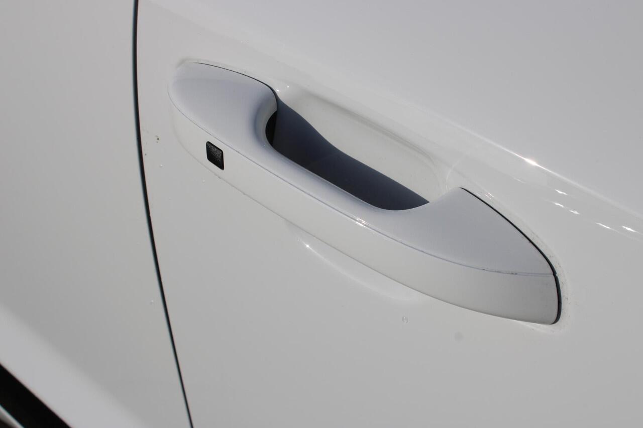 KIA Niro 1.6 GDi Hybrid DynamicLine Navigatie / LMV / Camera