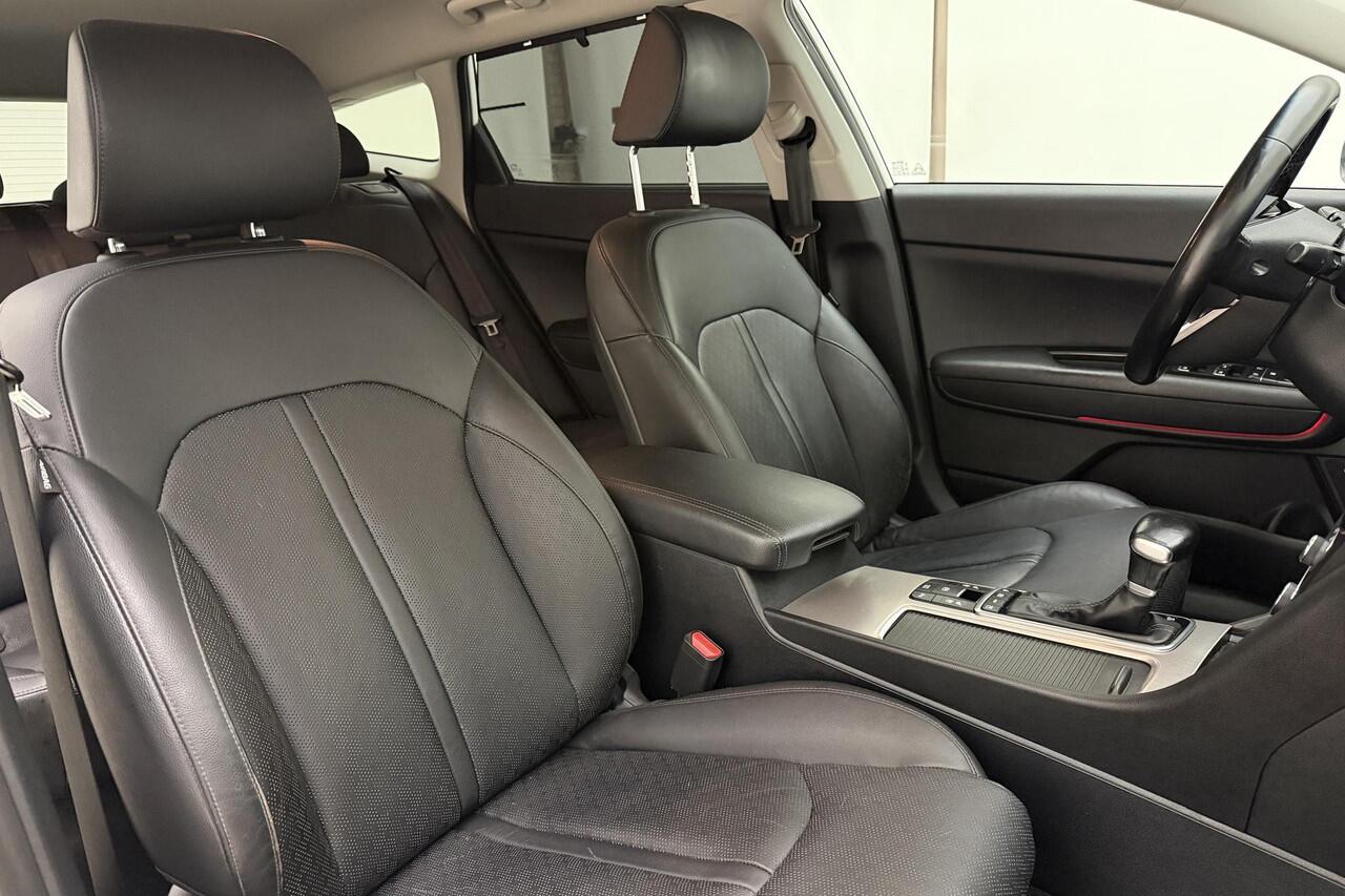 KIA OPTIMA Sportswagon 2.0 GDI PHEV ExecutiveLine | Adaptive Cruise Control | Leder | Keyless | Stoelverwarming | Stoelventilatie | Memory | Verwarmd stuurwiel | Trekhaak | Camera | Navigatie | Climate Control