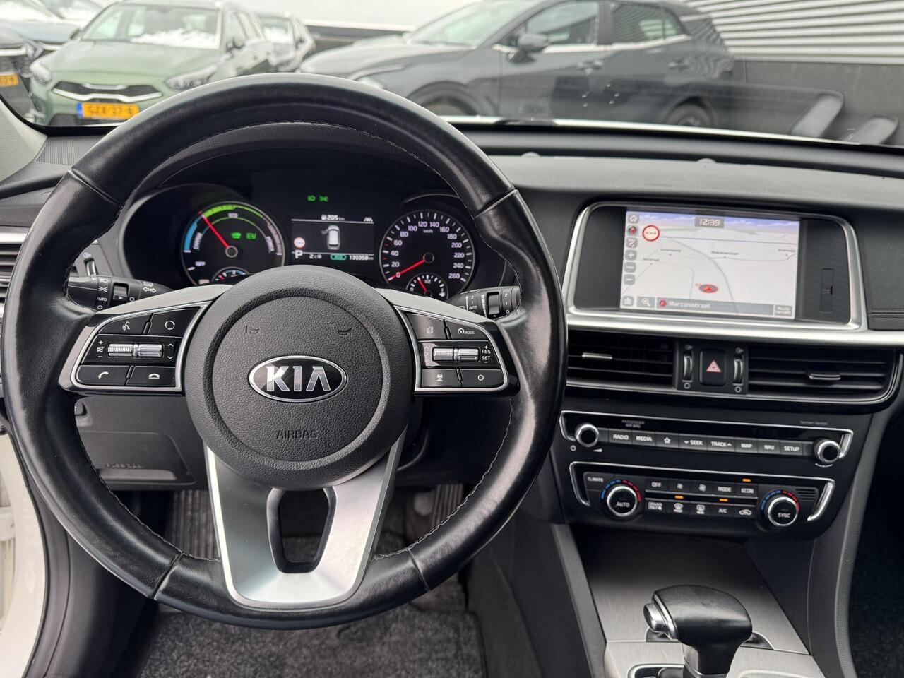 KIA OPTIMA Sportswagon 2.0 GDI PHEV ExecutiveLine Schuif/kanteldak, Trekhaak, Stoelkoeling + Stoelverwarming, Stuurwiel verwarmd, 360° Camera, Navigatie, Lederen bekleding, Seat memory Herman/Kardon