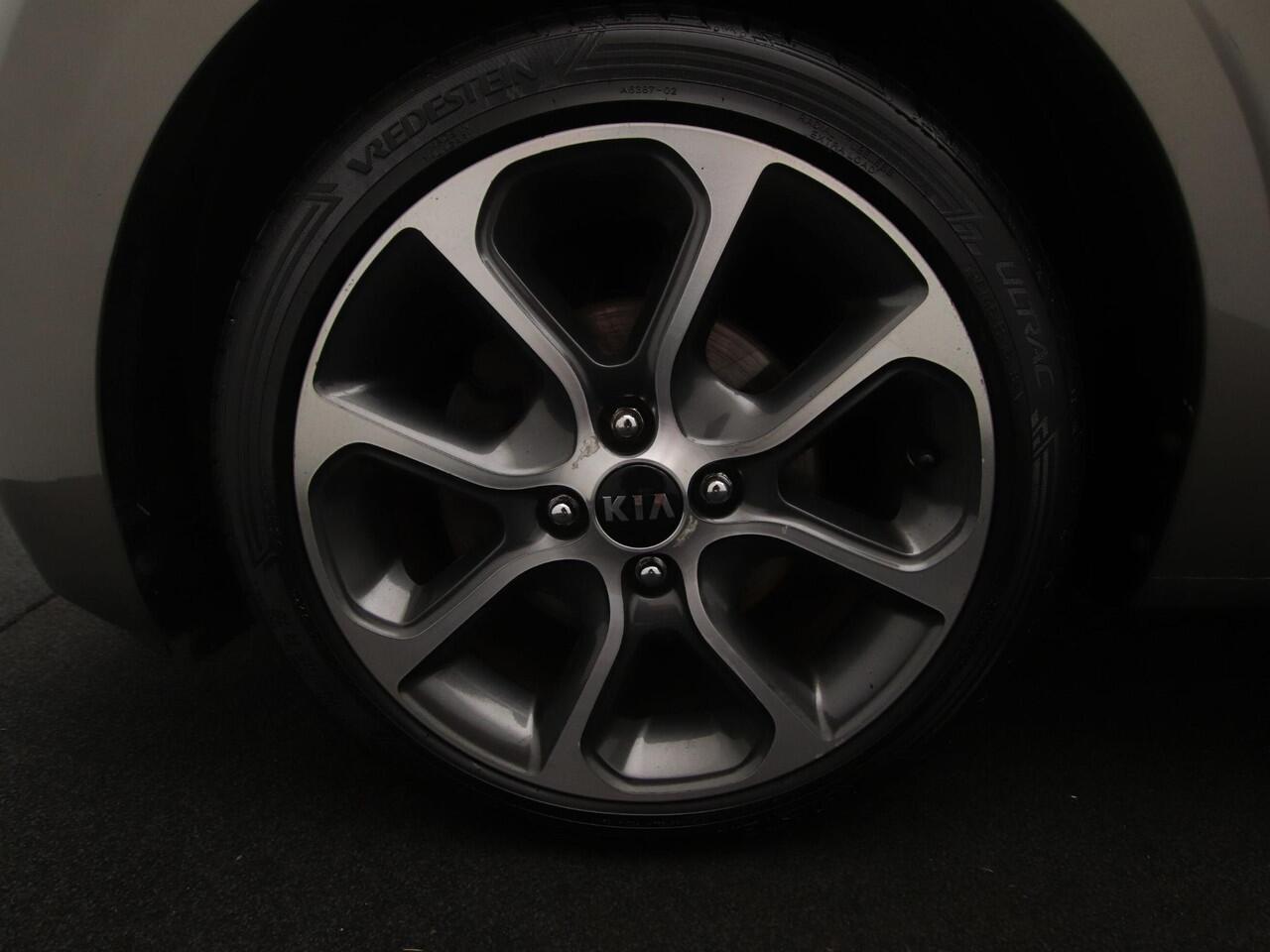 KIA PICANTO 1.0 CVVT Design Edition | volledig onderhouden | Cruise Control | CarPlay | lichtmetalen velgen | Achteruitrijcamera | lederen bekleding | Navigatie