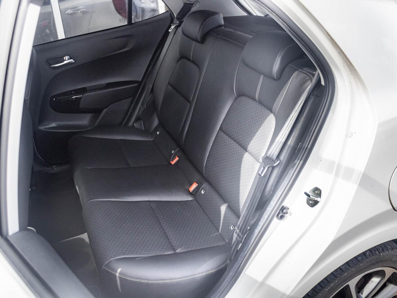 KIA PICANTO 1.0 CVVT Design Edition | Climate | Navi | Leder