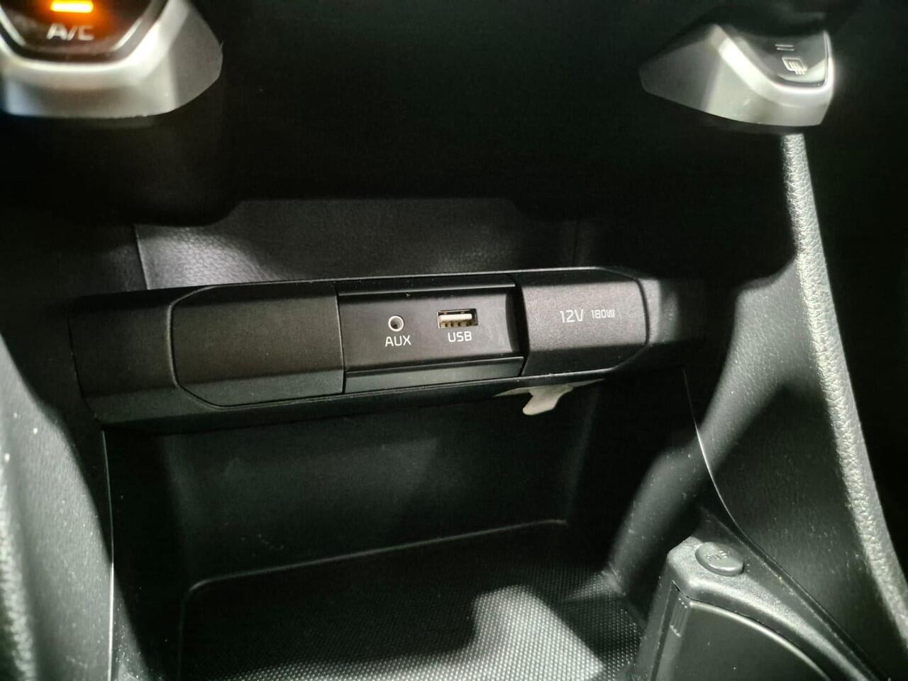 KIA PICANTO 1.0 CVVT ComfortPlusLine Navigator , Apple Carplay/Android Auto, Navigatie, camera.