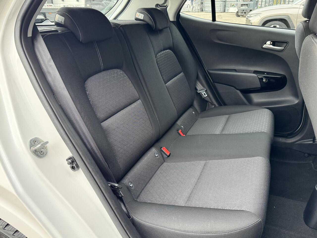 KIA PICANTO 1.0 MPI DYNAMICLINE I APPLE CARPLAY I P-CAMERA I UNIEKE KM-STAND I LICHT METALEN VELGEN