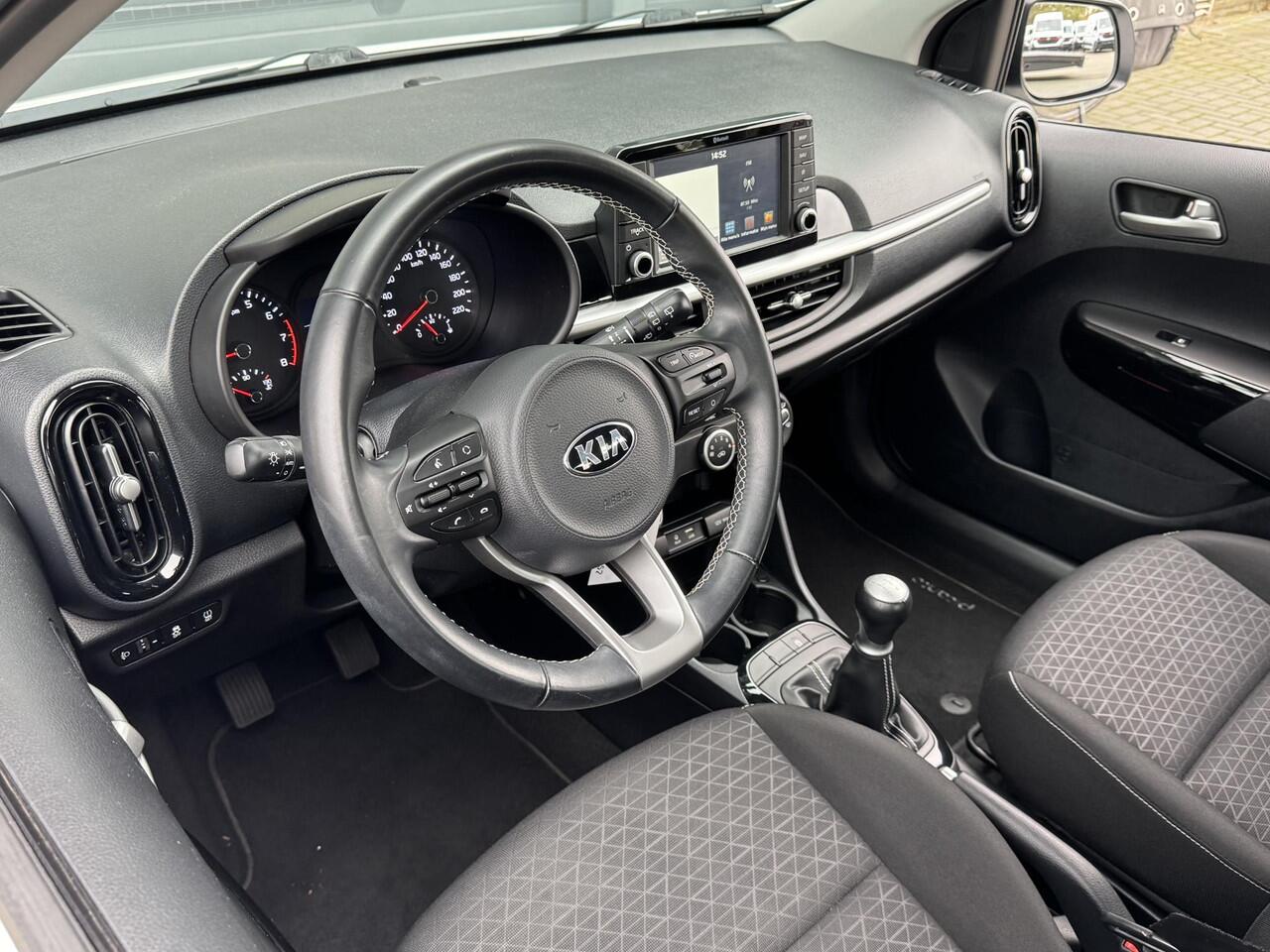 KIA PICANTO 1.0 MPI DYNAMICLINE I APPLE CARPLAY I P-CAMERA I UNIEKE KM-STAND I LICHT METALEN VELGEN