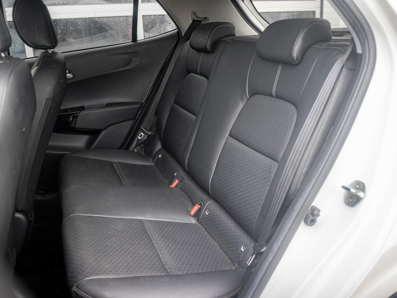 KIA PICANTO 1.0 CVVT Design Edition | Climate controle | Camera | Navigatie