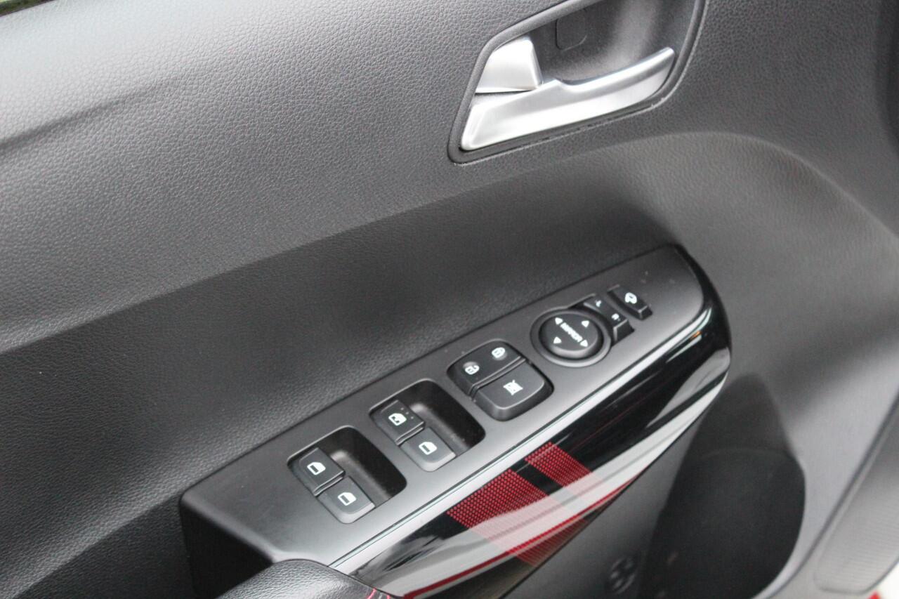 KIA PICANTO 1.2 CVVT GT-Line Leer, Navi, Carplay, Camera, Keyless, All Season!!