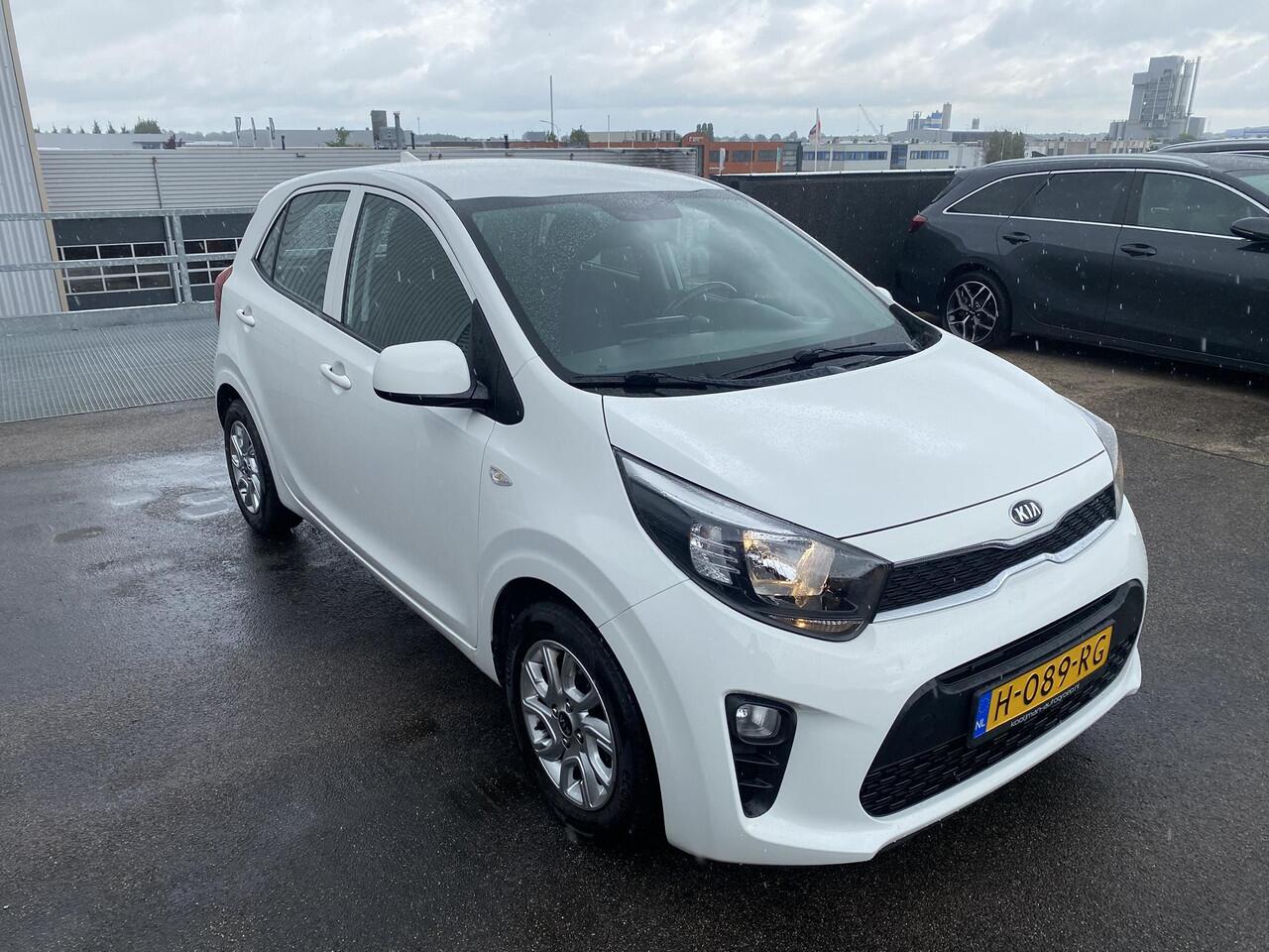 KIA PICANTO 1.0 MPi Dynamicline Navigatie, Cruise control, Airoconditioning, achteruitrij camera, Apple Carplay/Android Auto, cruise control, Nieuw geleverd en dealeronderhouden