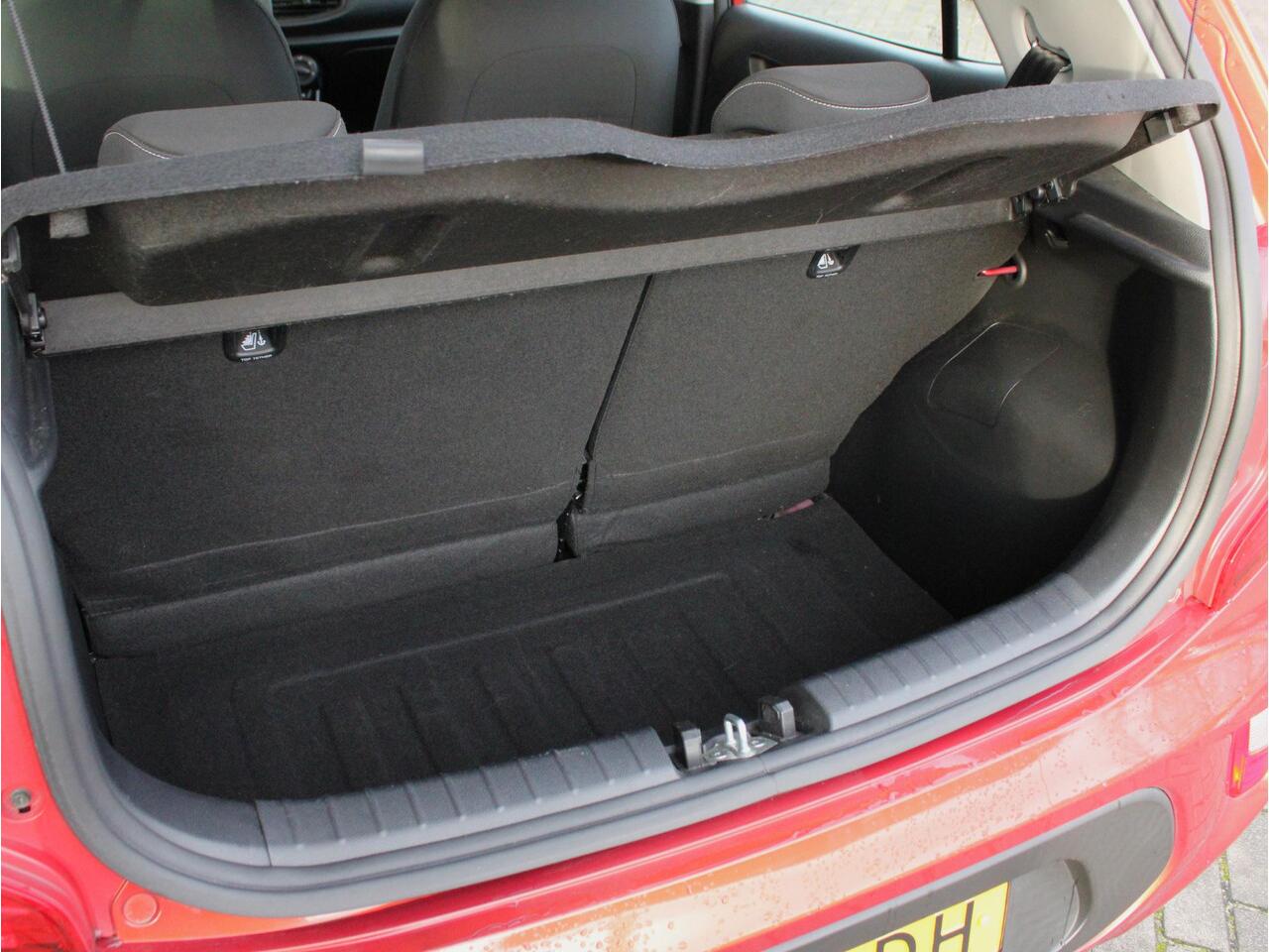 KIA PICANTO 1.0 MPi ComfortLine Airconditioning, All Seasonbanden, Stuurbekrachtiging, Elektrische ramen voor, Dealeronderhouden