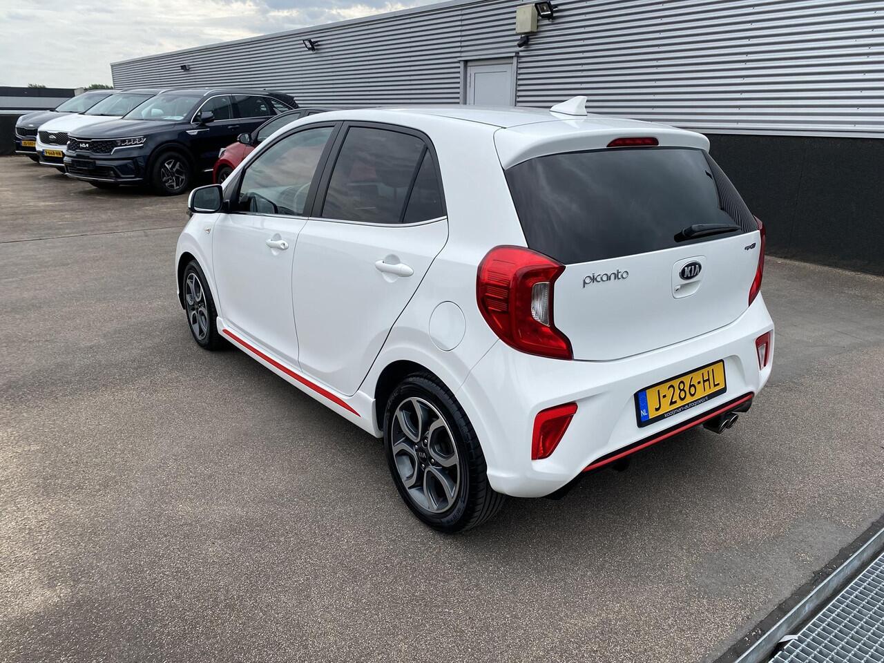 KIA PICANTO 1.0 MPi GT-Line Edition 1e eign. Nieuw geleverd en dealeronderhouden, Cruise control, navigatie Apple CarPlay/Android Auto, achteruitrij camera, sportief GT Line kunstlederen interieur