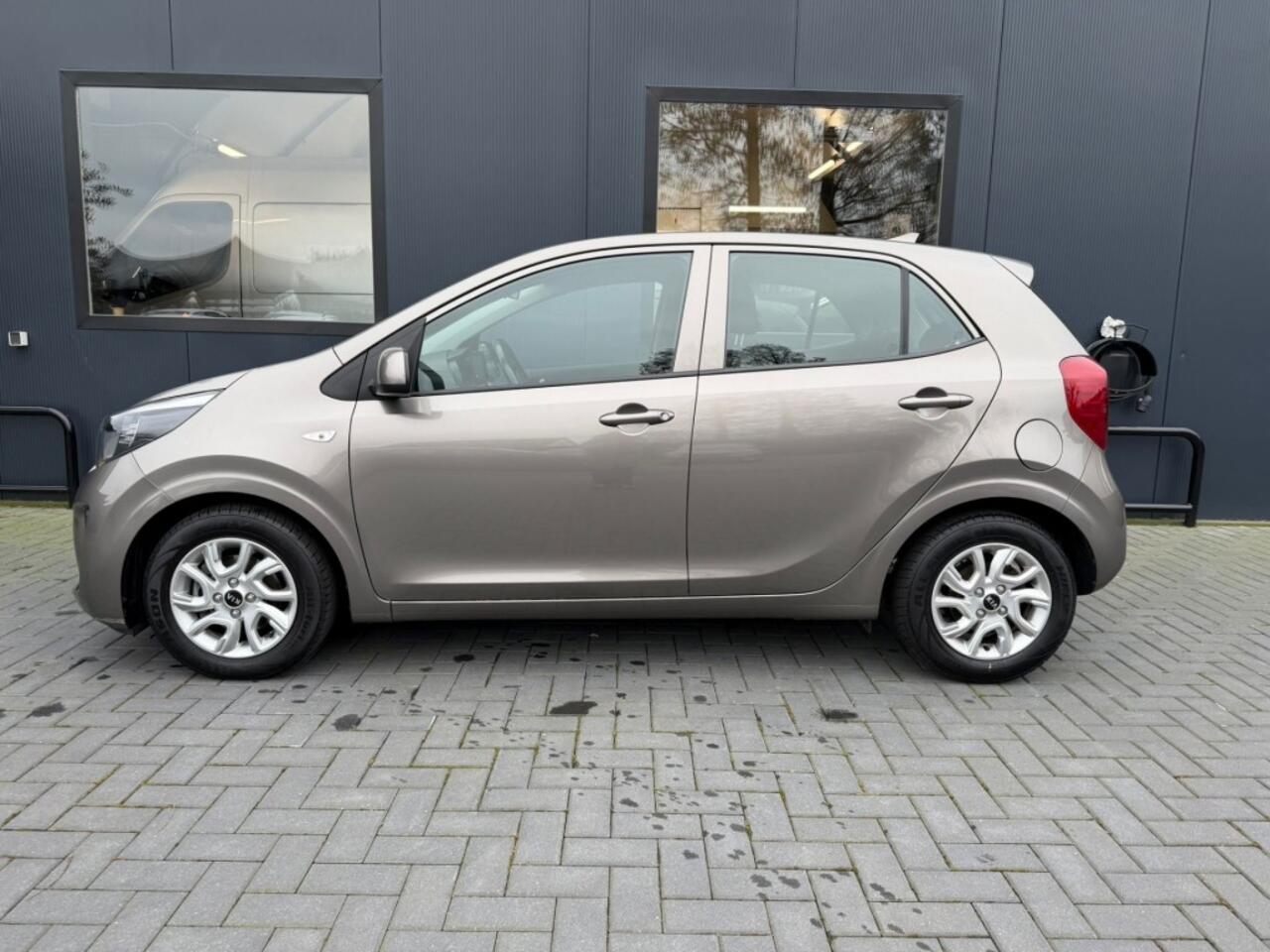 KIA PICANTO 1.0 MPi DynamicPlusLine / Cruisecontrol / Carplay / Camera / USB