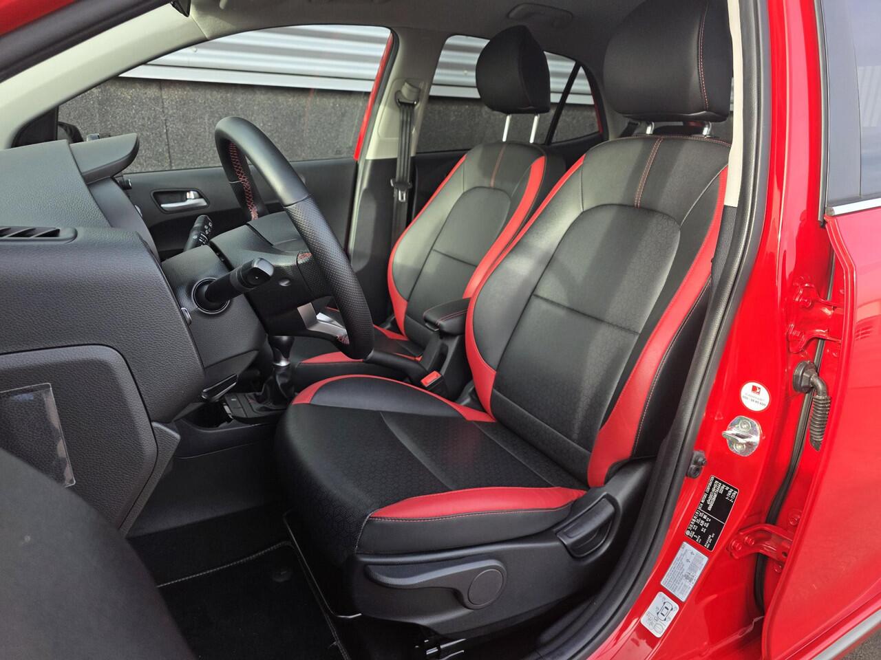 KIA PICANTO 1.0 DPi GT-Line Lederen bekleding, Navigatie, Parkeersensoren, privacy glass, Smart Key, Cruise control, climate control