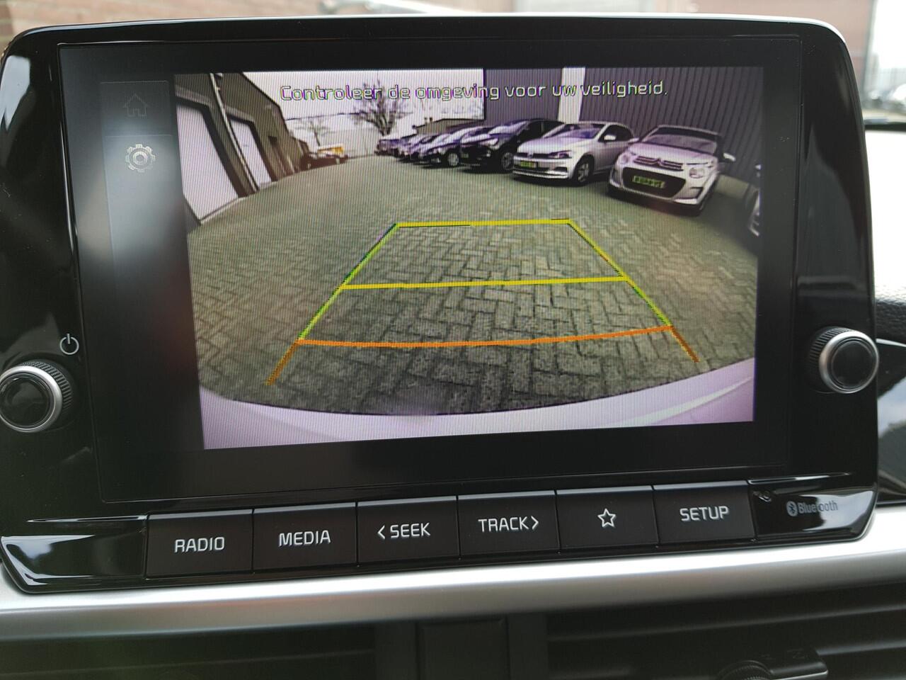 KIA PICANTO 1.0 DPi Automaat DynamicLine Navigatie Airco Camera DAB Lichtmetalen velgen Bluetooth. Prijs incl. BOVAG Garantie