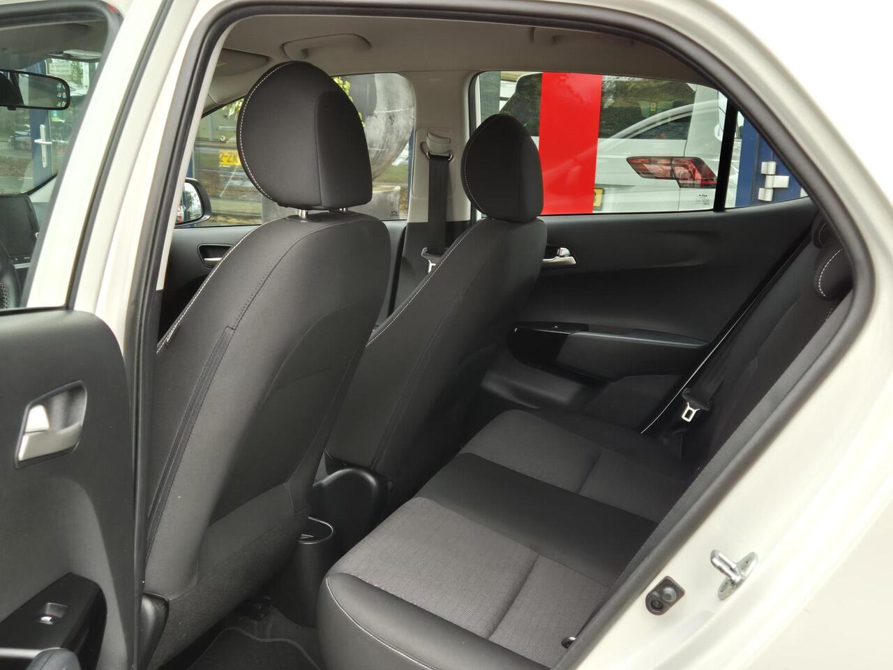 KIA PICANTO 1.0 DPi DynamicLine | Navigatie via Smartphone | Apple Carplay | Airconditioning | Cruise Control | Licht metalen velgen