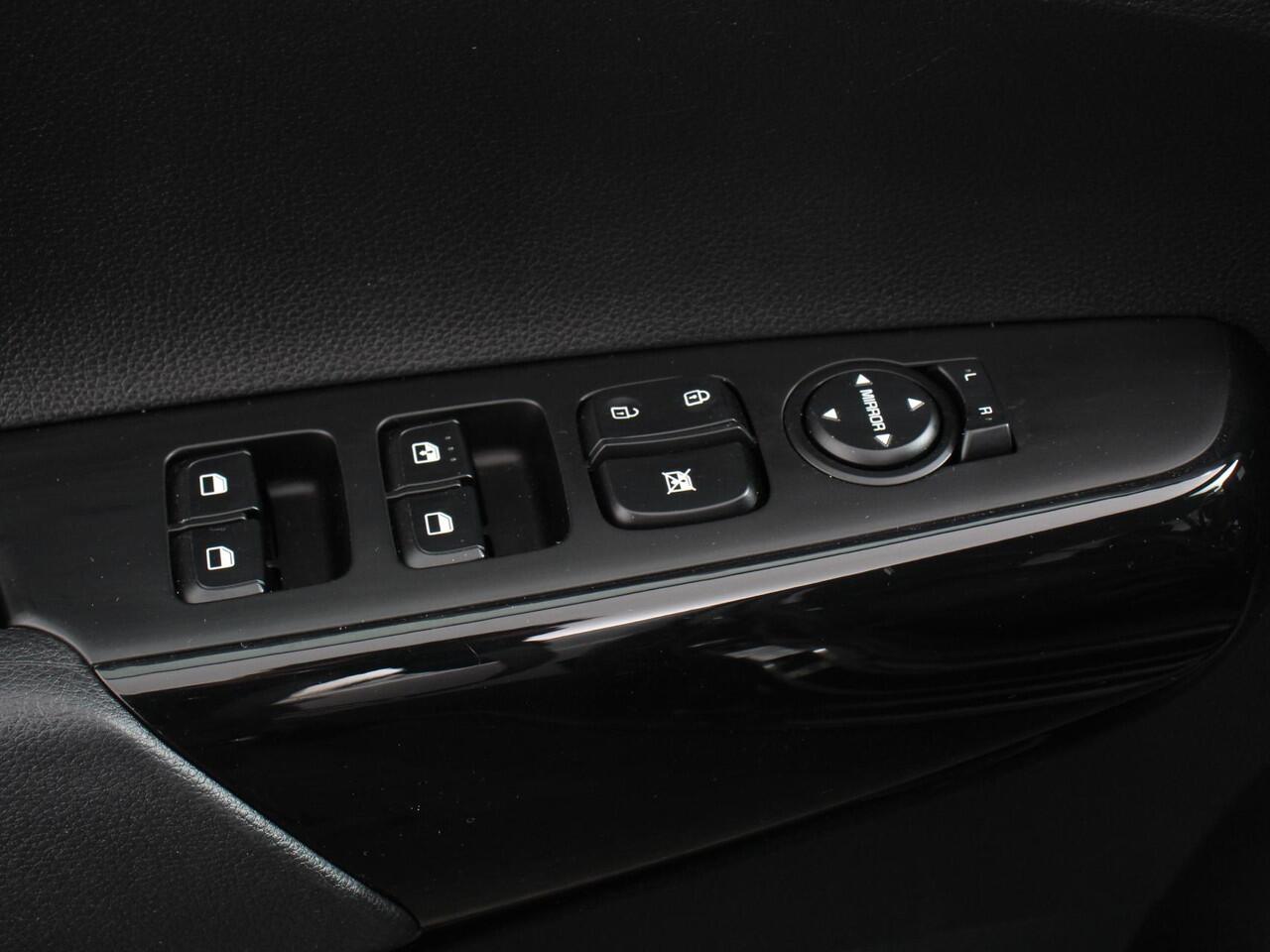 KIA PICANTO 1.0 DPi Automaat DynamicLine | Navigatie | Apple Carplay/Android Auto | Airco | Camera | DAB | Lichtmetalen velgen | Bluetooth