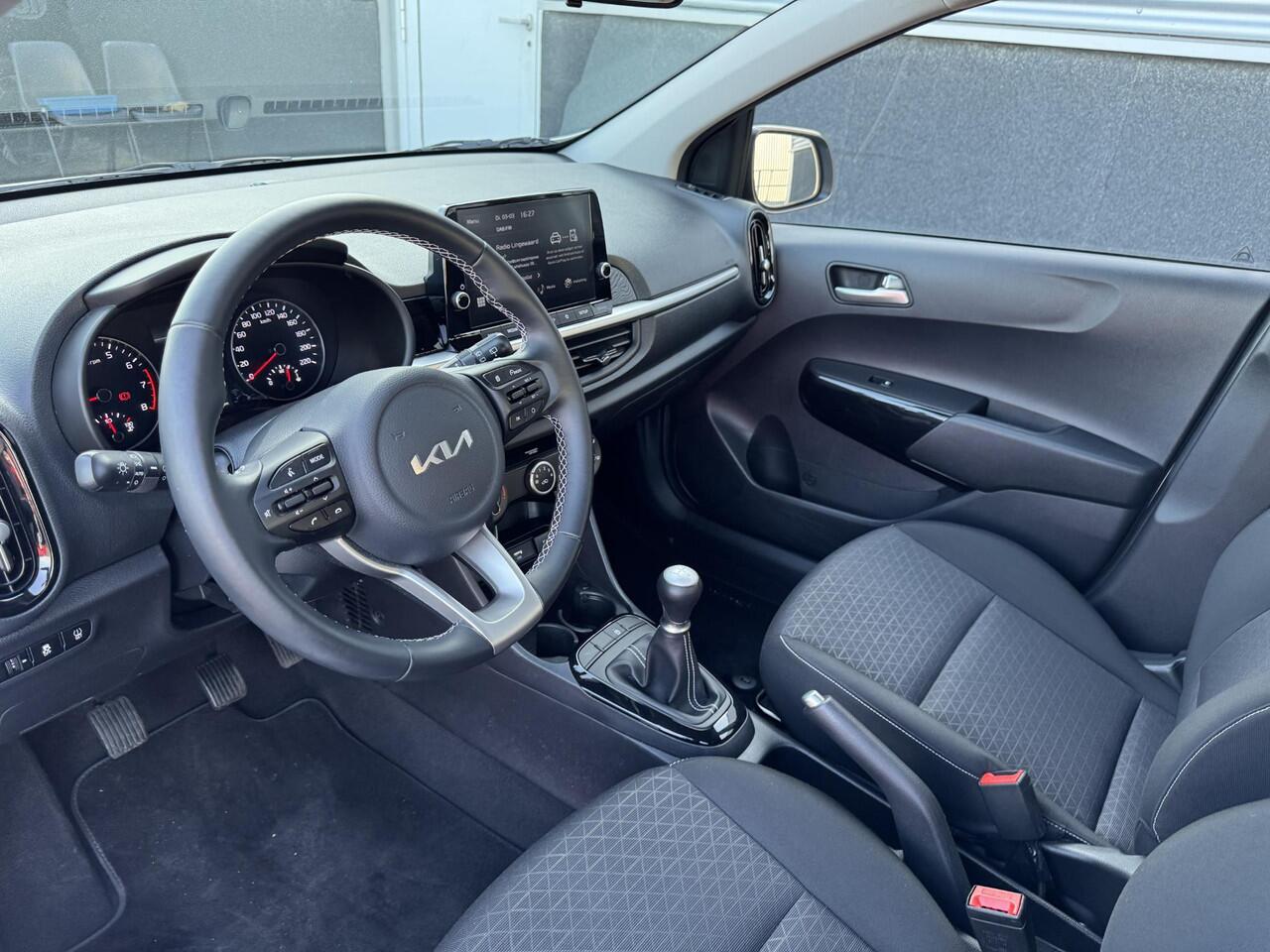 KIA PICANTO 1.0 DPi DynamicLine Nieuw geleverd, Dealeronderhouden, 1e eign. Apple Carplay en/of android auto Navigatie, Cruise control, Climate control, LMV