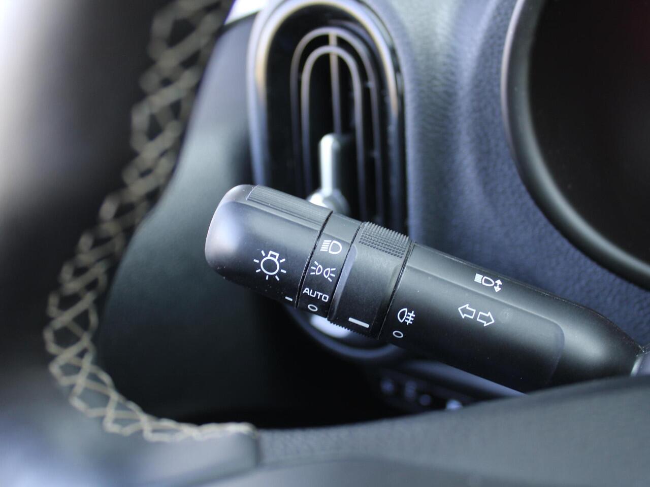 KIA PICANTO 1.0 DPi DynamicLine | Airco | Camera | Apple CarPlay/Android Auto | Cruise | 14" LM |