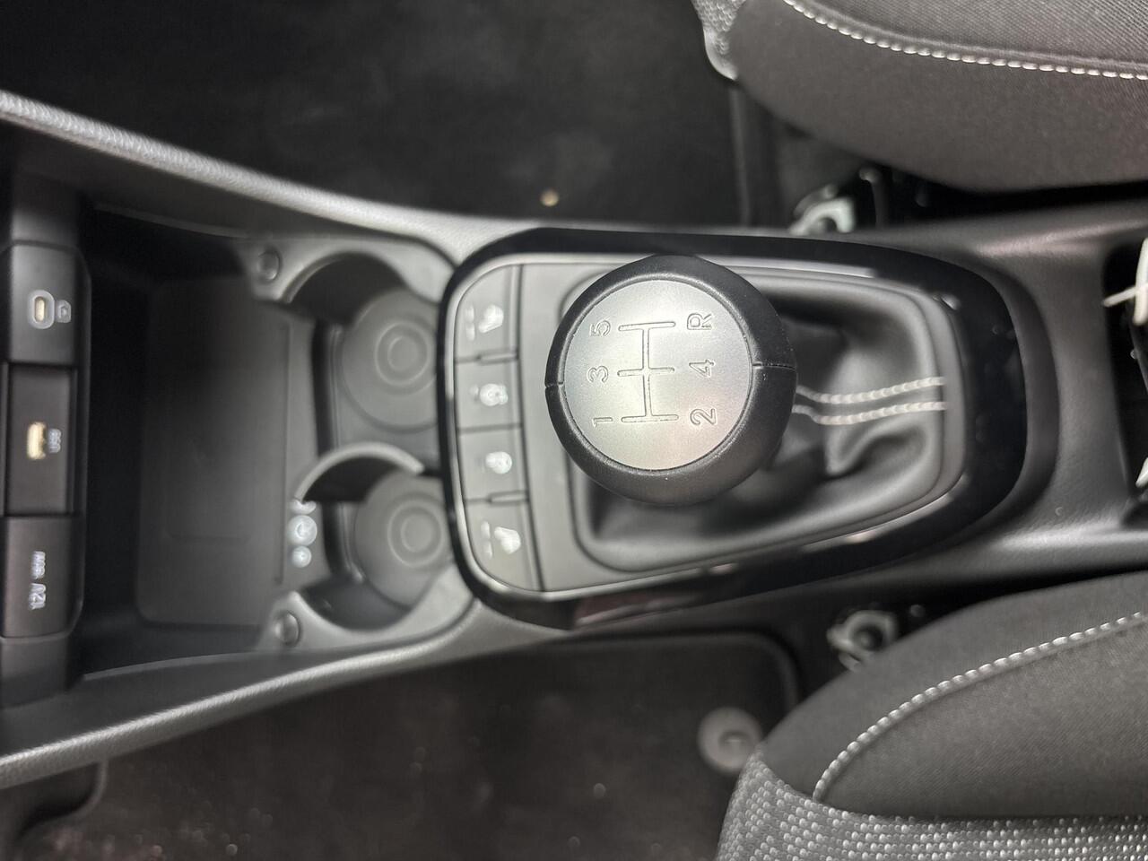 KIA PICANTO 1.0 DPI ExecutiveLine Navigatie | Stoel/Stuurwielverwarming | PrivacyGlass | Cruise control | Climate control | LM sport velgen | Achteruitrijcamera