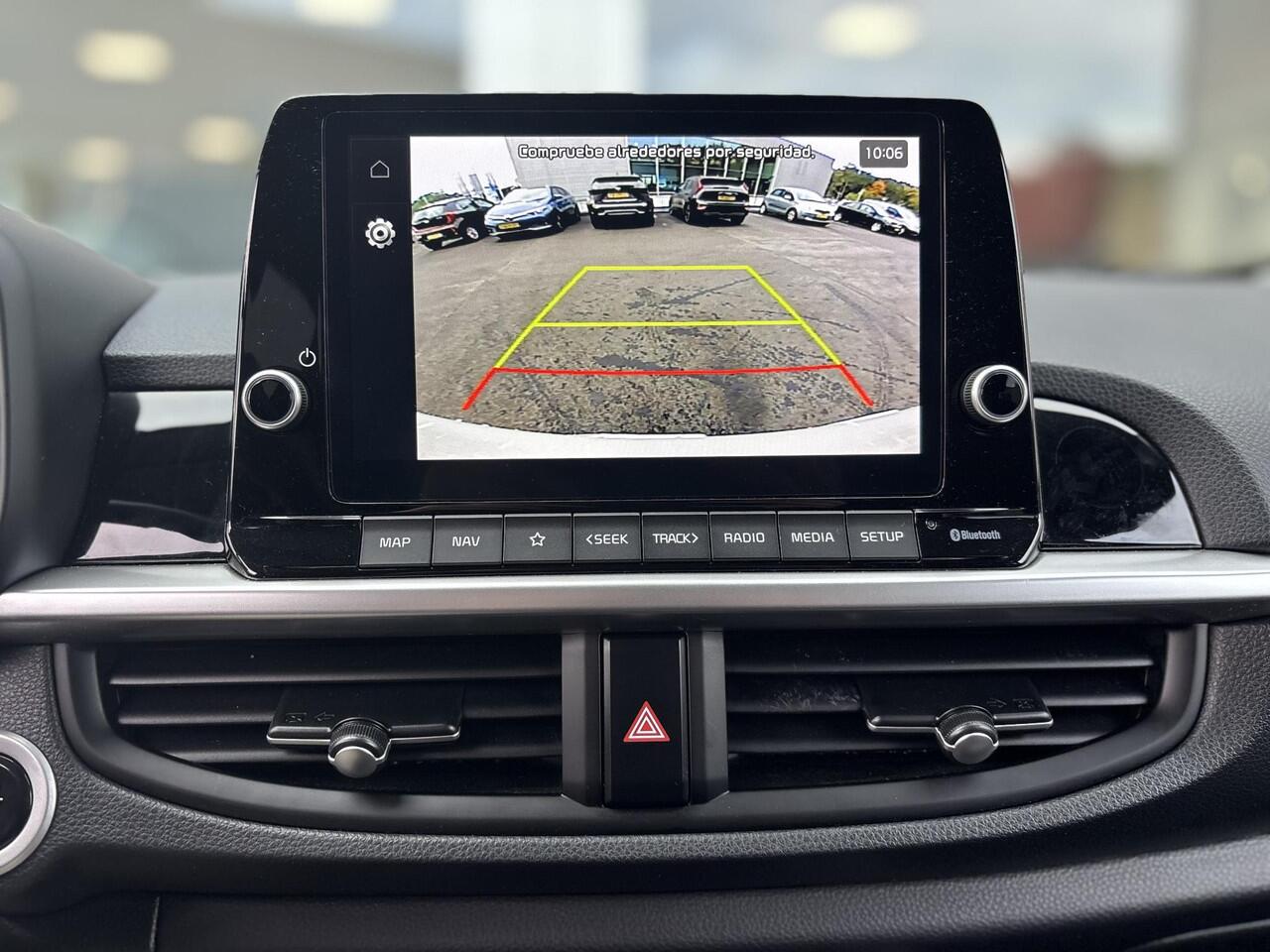 KIA PICANTO 1.0 DPI ExecutiveLine Navigatie | Stoel/Stuurwielverwarming | PrivacyGlass | Cruise control | Climate control | LM sport velgen | Achteruitrijcamera