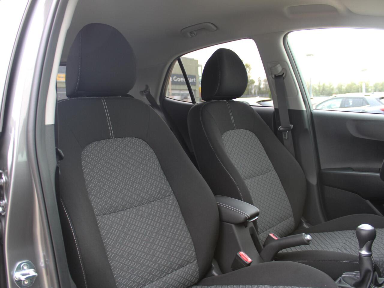 KIA PICANTO 1.0 DPI ExecutiveLine | Trekhaak | All Season banden | 1814km | Als NIEUW