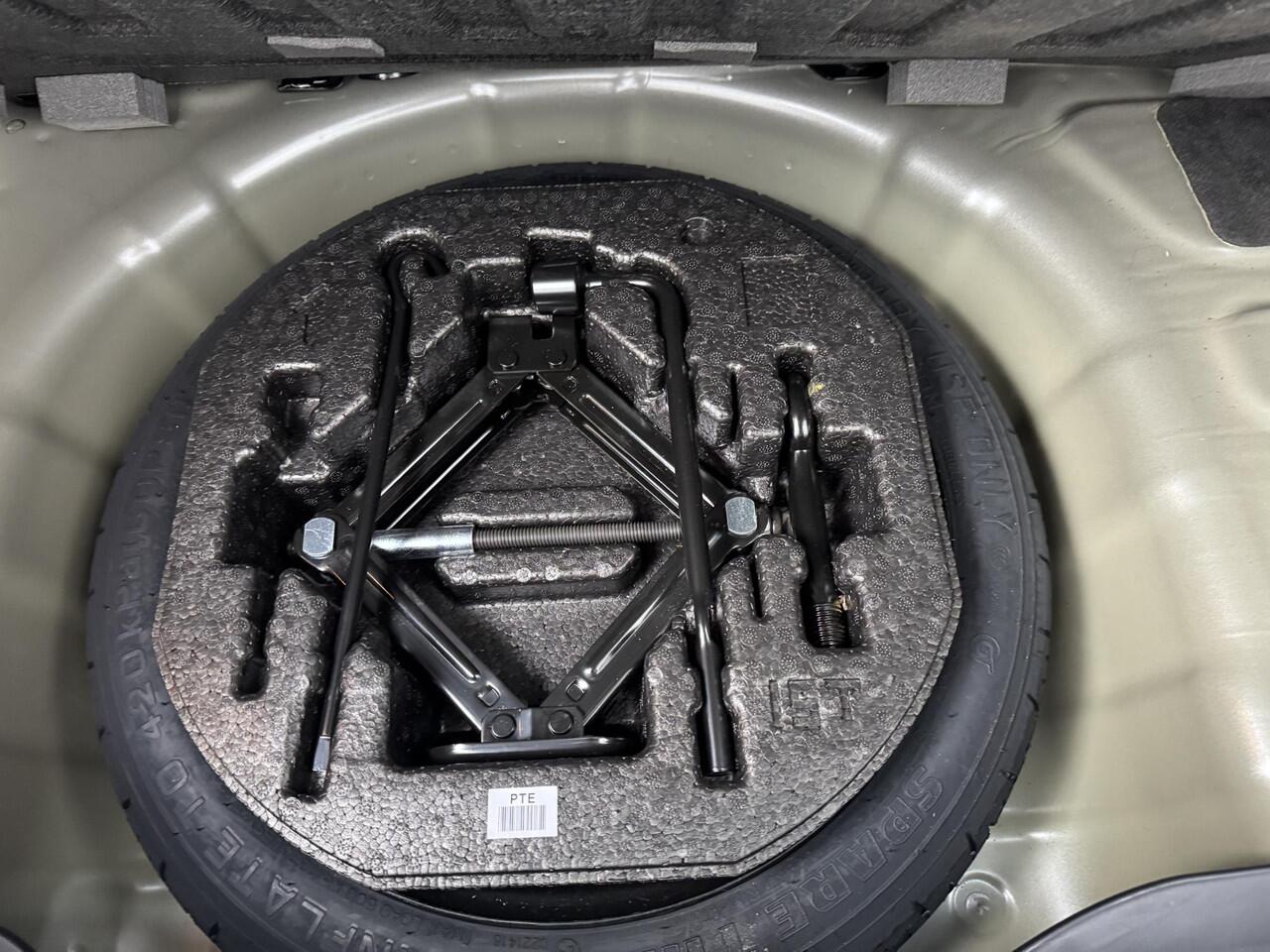 KIA PICANTO 1.0 DPI GT-Line NW door ons geleverd & Onderhouden | Draaghaak | Sunroof | Keurige auto !