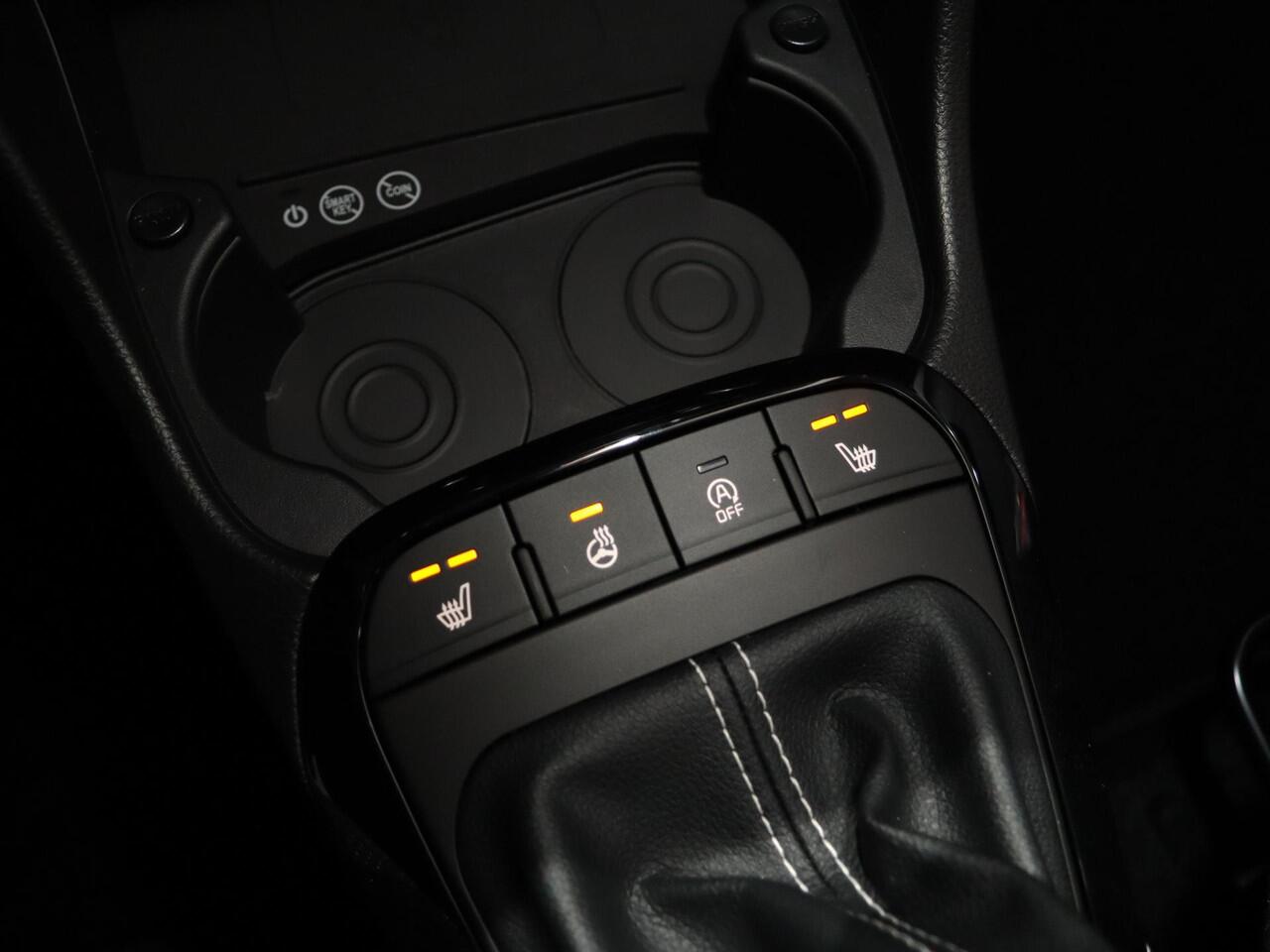 KIA PICANTO 1.0 DPI ExecutiveLine | 4-zits | Stoelverwarming | Achteruitrijcamera | LED Koplampen | Navigatie | Stuurwiel verwarmd |