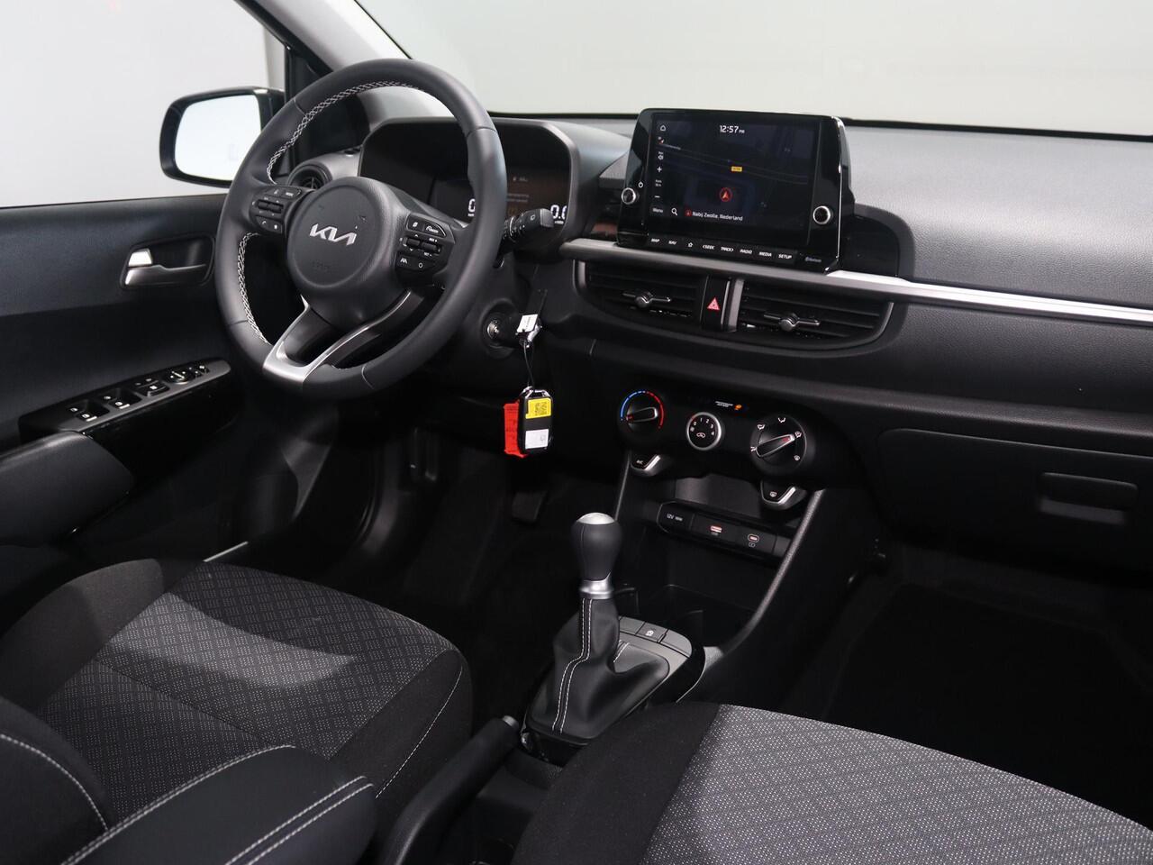 KIA PICANTO 1.0 DPI DynamicPlusLine | 4-zits | Parkeersensoren Achter | Navigatiesysteem | LED Koplampen | Cruise control | Achteruitrijcamera |