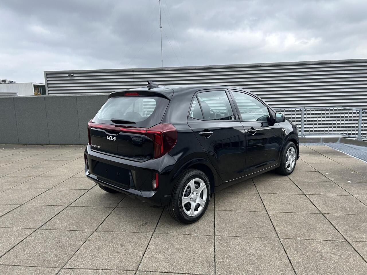 KIA PICANTO 1.0 DPI DynamicLine Navi / Cruise control / INFORMEER NAAR DE VOORRAAD 030-6882056