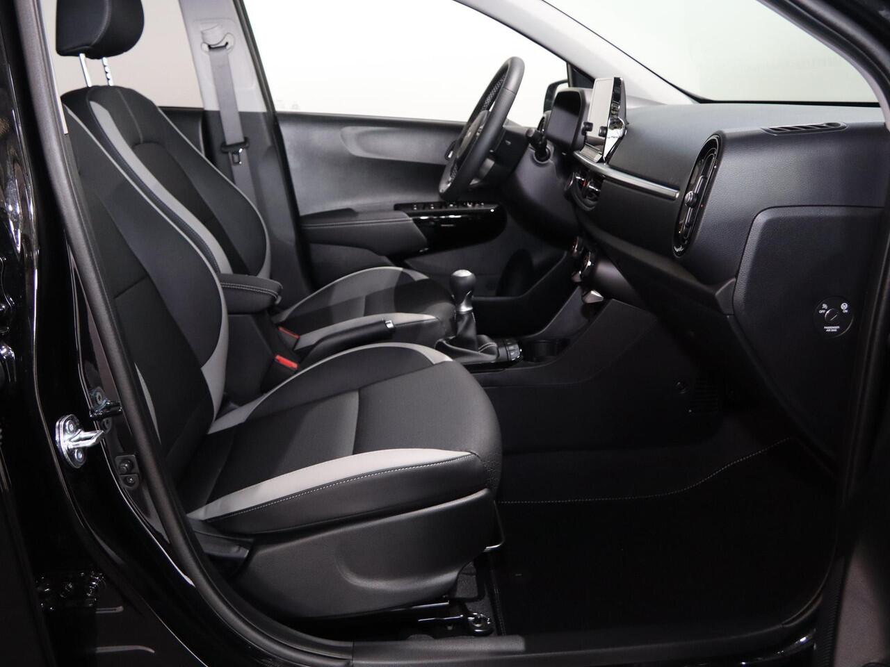 KIA PICANTO 1.0 DPI GT-Line | Panoramaschuifdak | Stoelverwarming | Achteruitrijcamera | Dodehoekassistentie | LED-koplampen | Climate control |