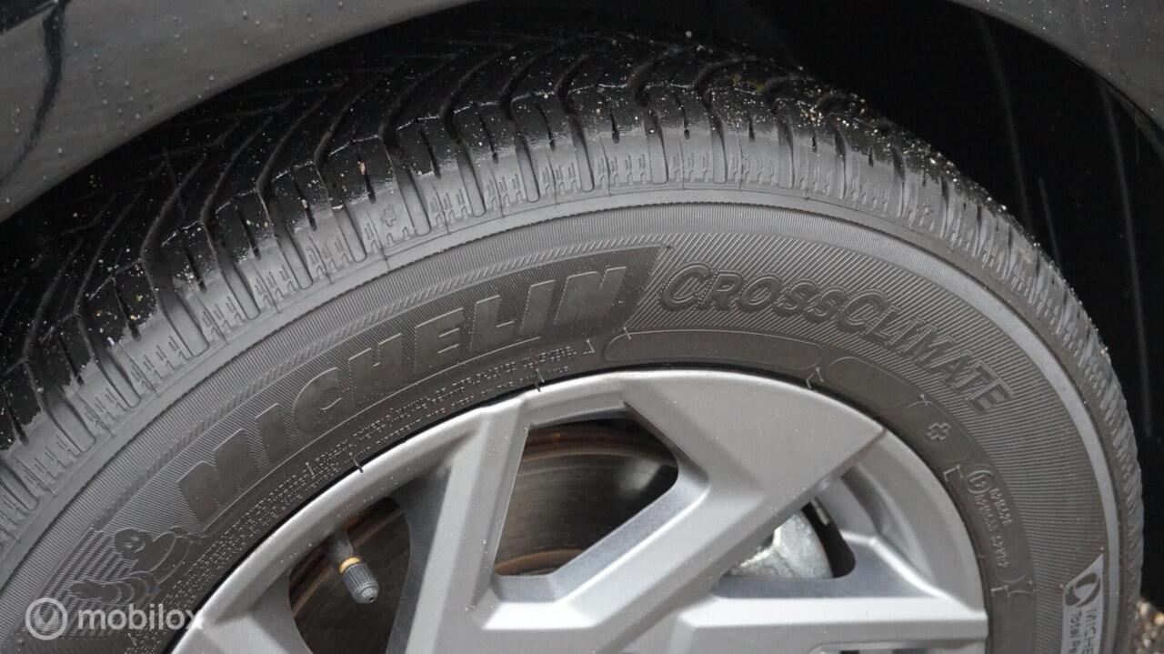 KIA PICANTO 1.0 DPI Automaat Navigatie | Cruise Contr | Achteruitrijcamera | All-Weather banden