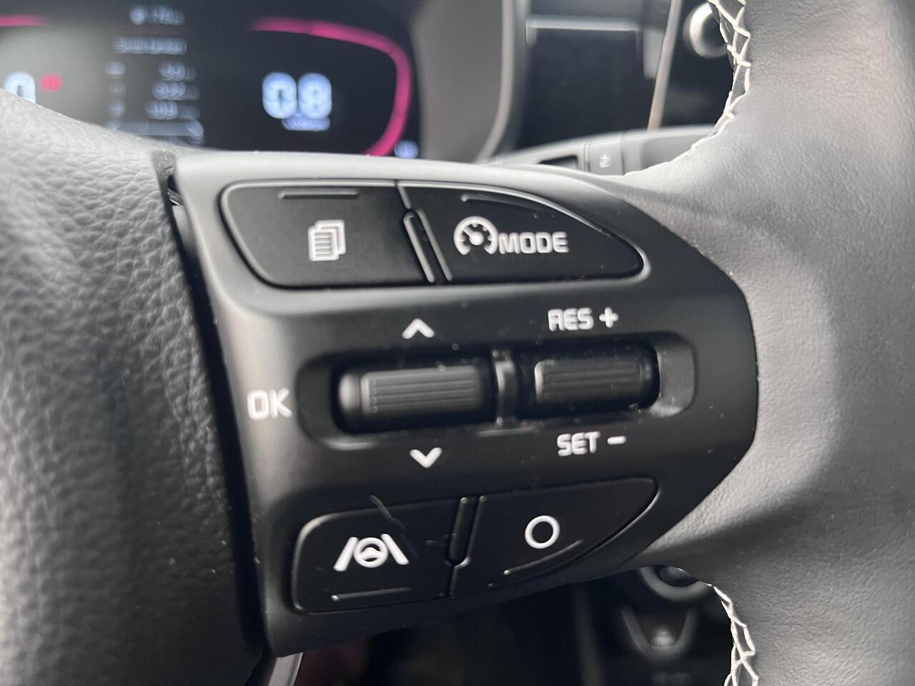 KIA PICANTO 1.0 DPI ExecutiveLine Draadloze oplader telefoon | Stoel en Stuurverwarming | Led verlichting | 1e Eigenaar!!