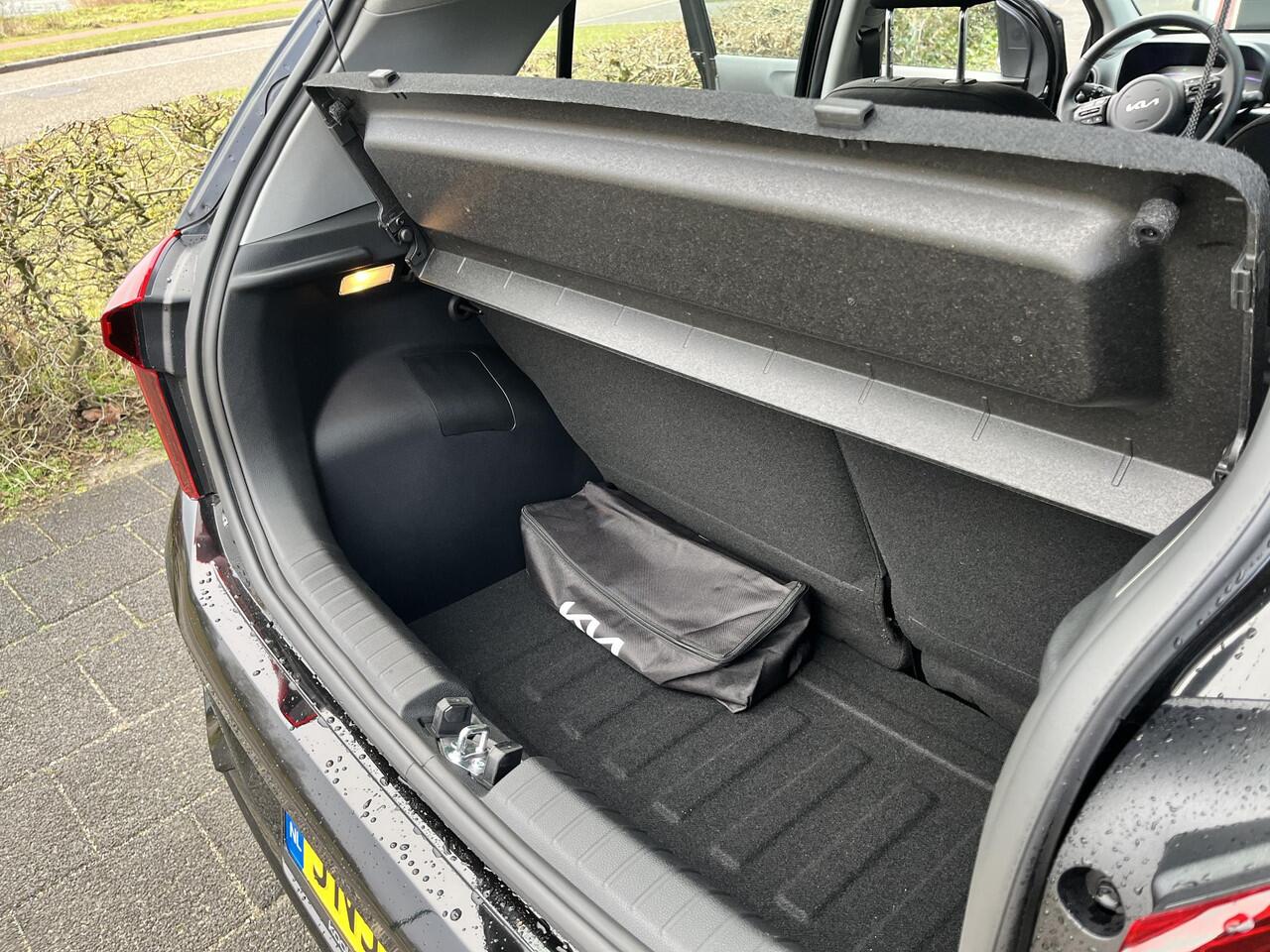 KIA PICANTO 1.0 DPI DynamicLine Metallic, Achteruitrijcamera, Sensoren, Apple Carplay/Android Auto, Navigatie, Enz...