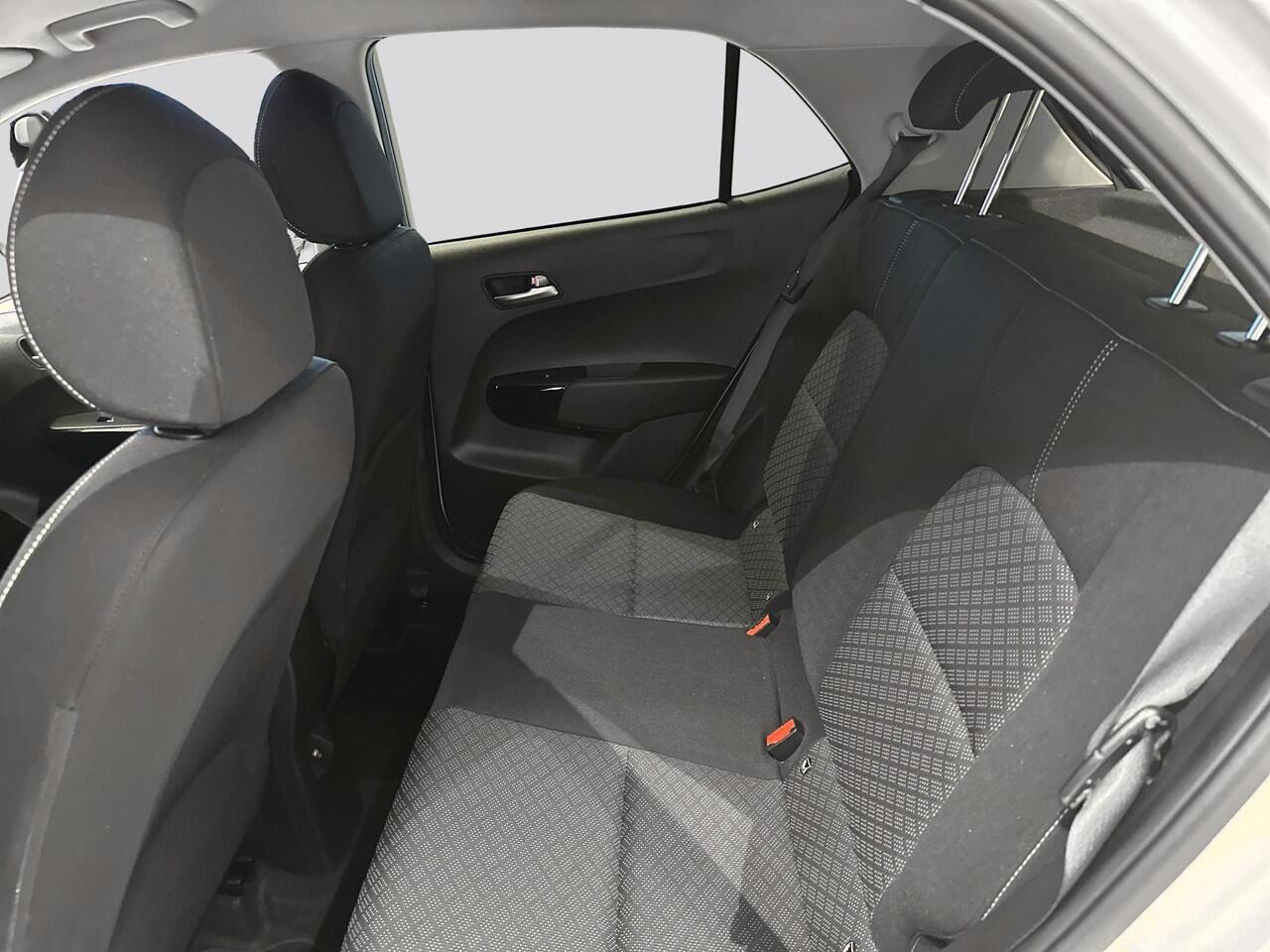 KIA PICANTO 1.0 DPI ExecutiveLine | 4-zits | Stoelverwarming | Achteruitrijcamera | LED Koplampen | Navigatie | Stuurwiel verwarmd |