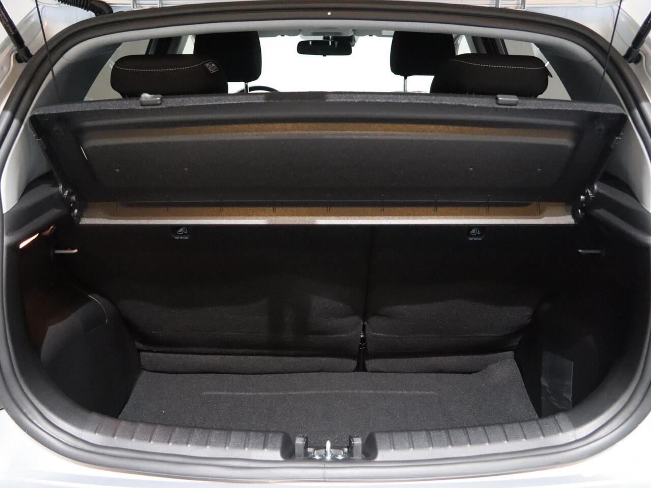 KIA PICANTO 1.0 DPI ExecutiveLine AMT | Stoelverwarming | Achteruitrijcamera | LED Koplampen | Navigatie | Stuurwiel verwarmd |