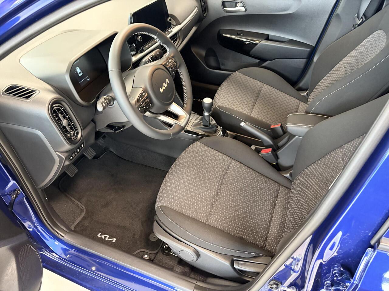 KIA PICANTO 1.0 GDi DynamicLine rijklaar vanaf ¤20.895,-- | Navigatie | Achteruitrijcamera | Direct leverbaar! Exclusief Metallic Lak