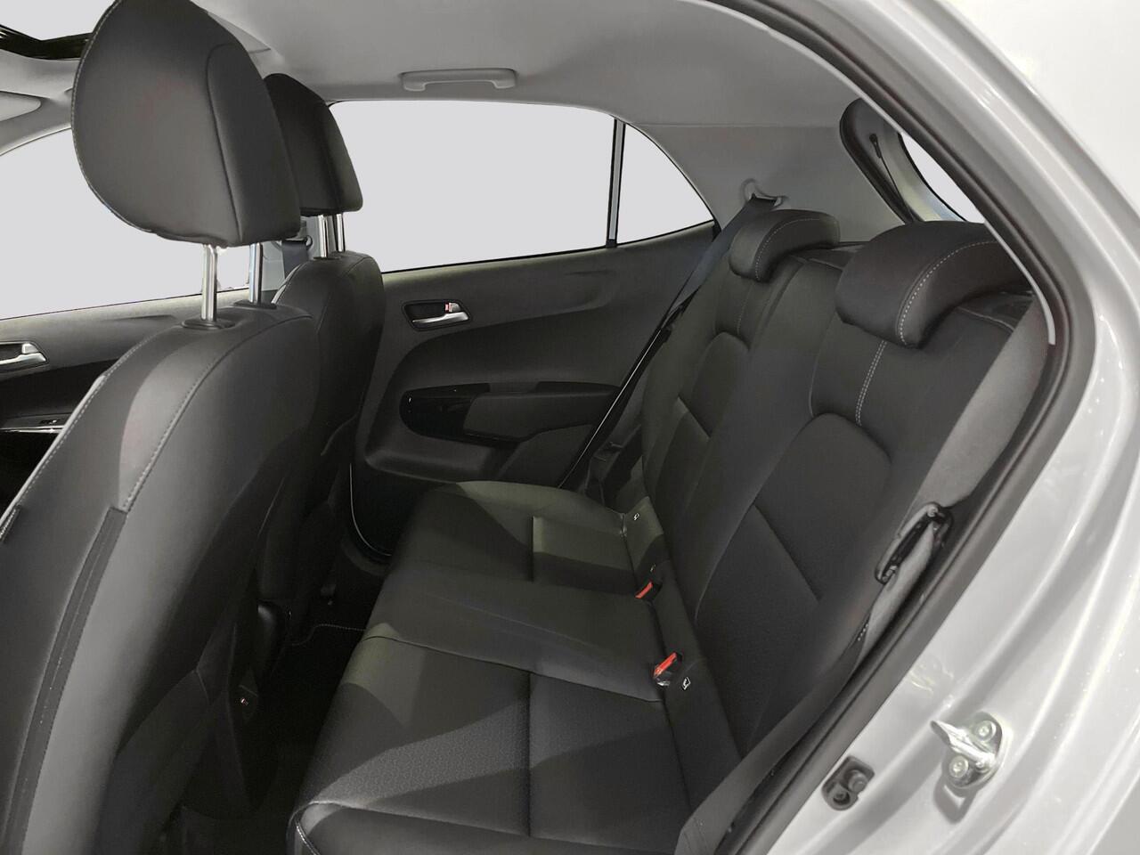 KIA PICANTO 1.0 GDi GT-Line AMT | Panoramaschuifdak | Stoelverwarming | Achteruitrijcamera | Dodehoekassistentie | LED-koplampen | Climate control |